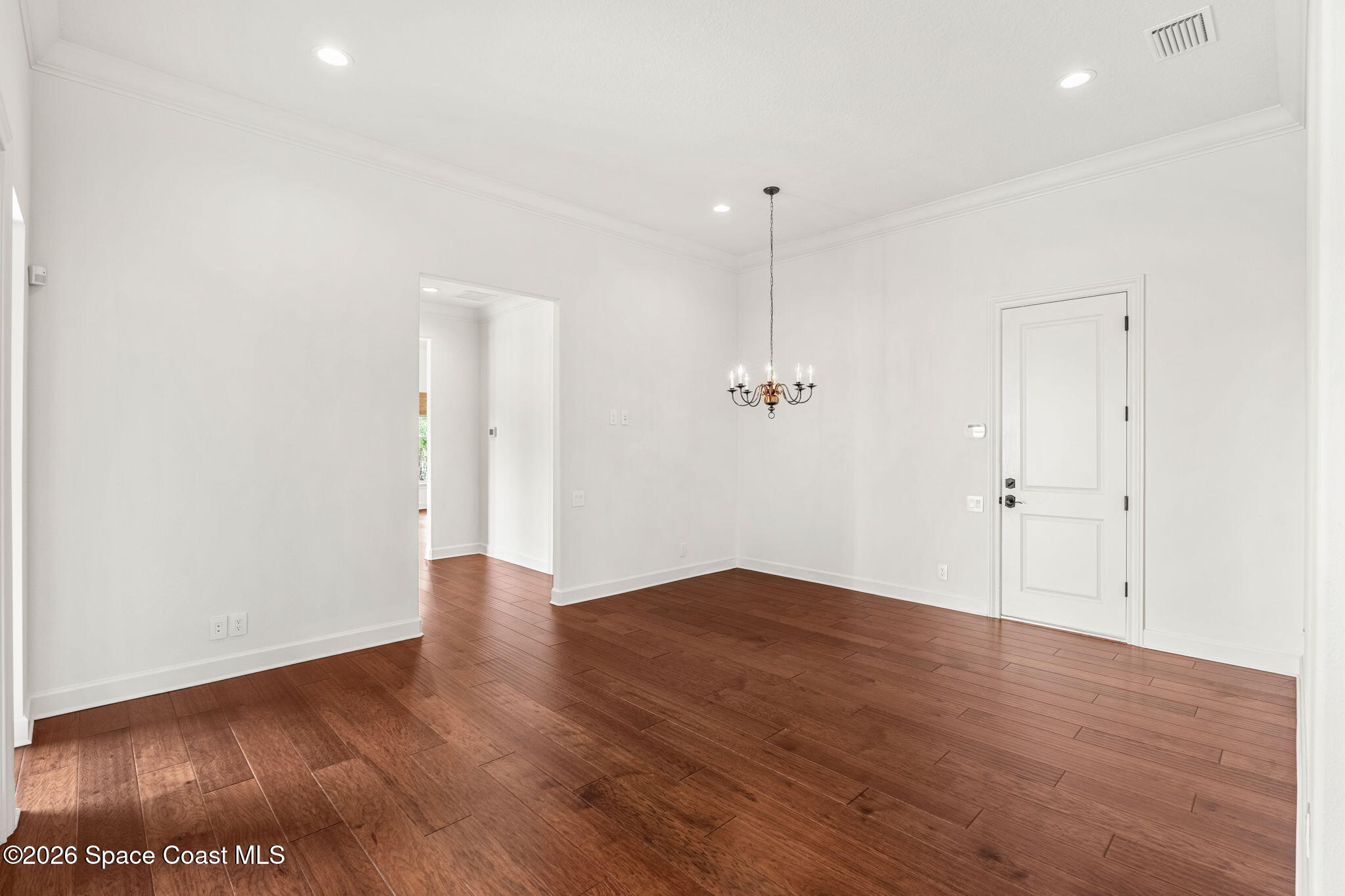 135 Lansing Island Drive