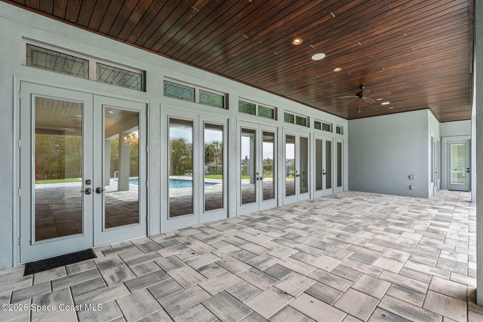 135 Lansing Island Drive