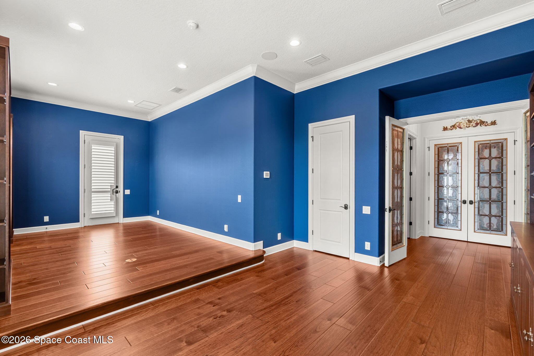 135 Lansing Island Drive