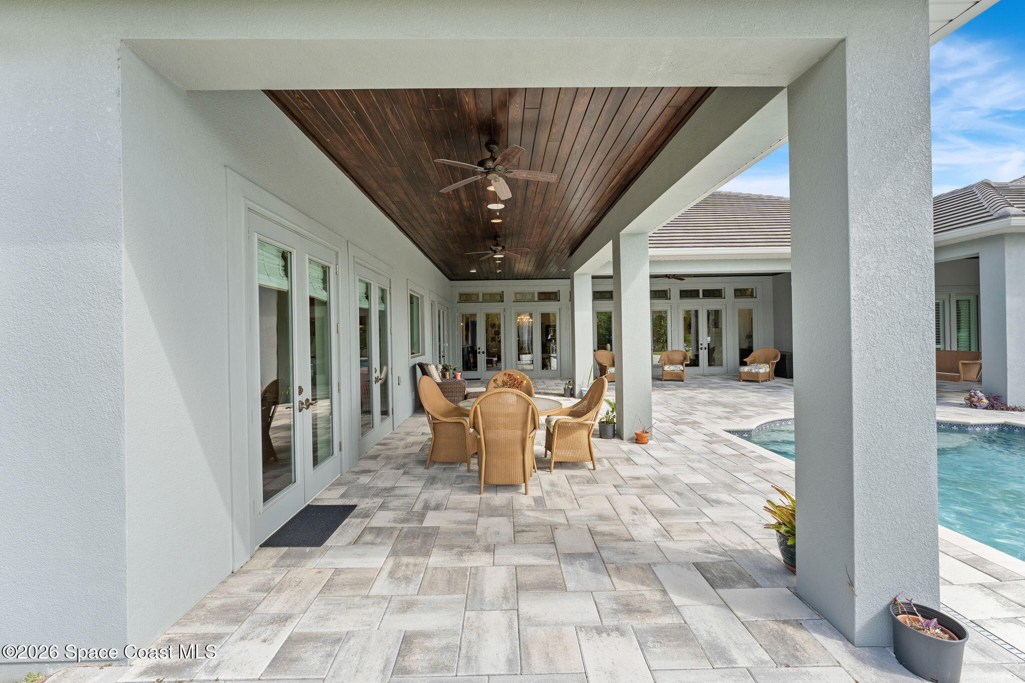 135 Lansing Island Drive