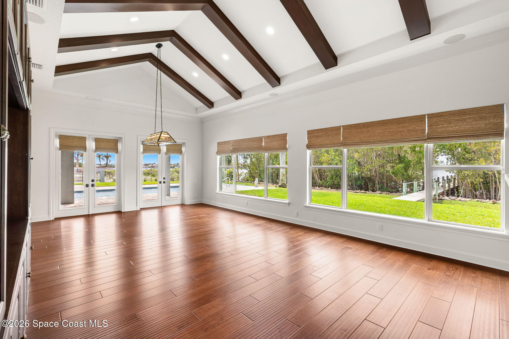 135 Lansing Island Drive