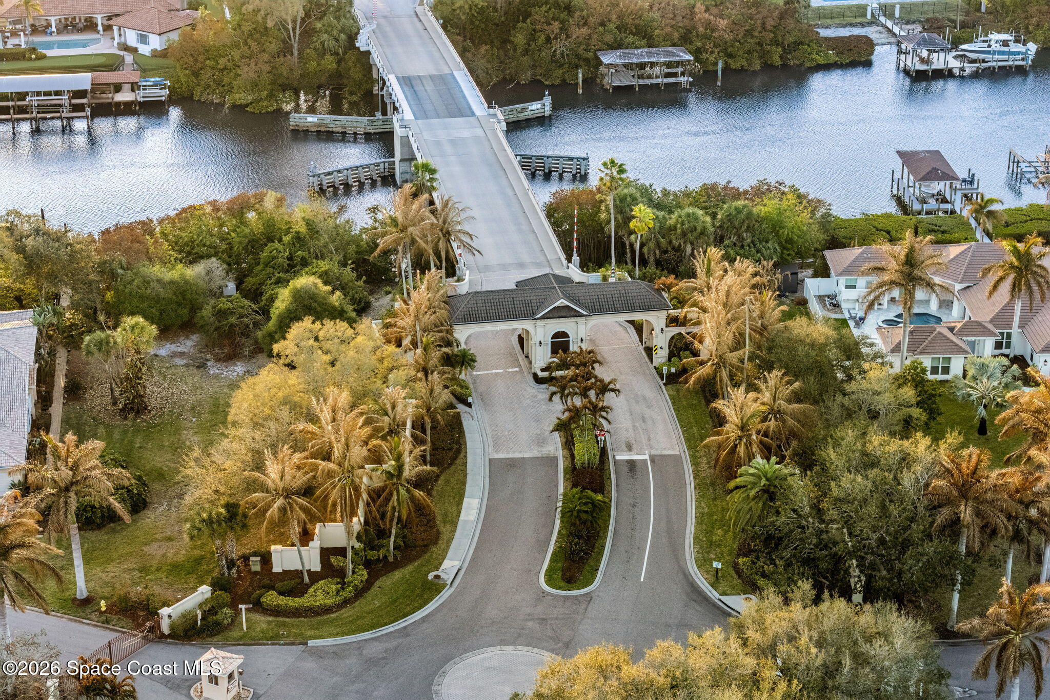 135 Lansing Island Drive