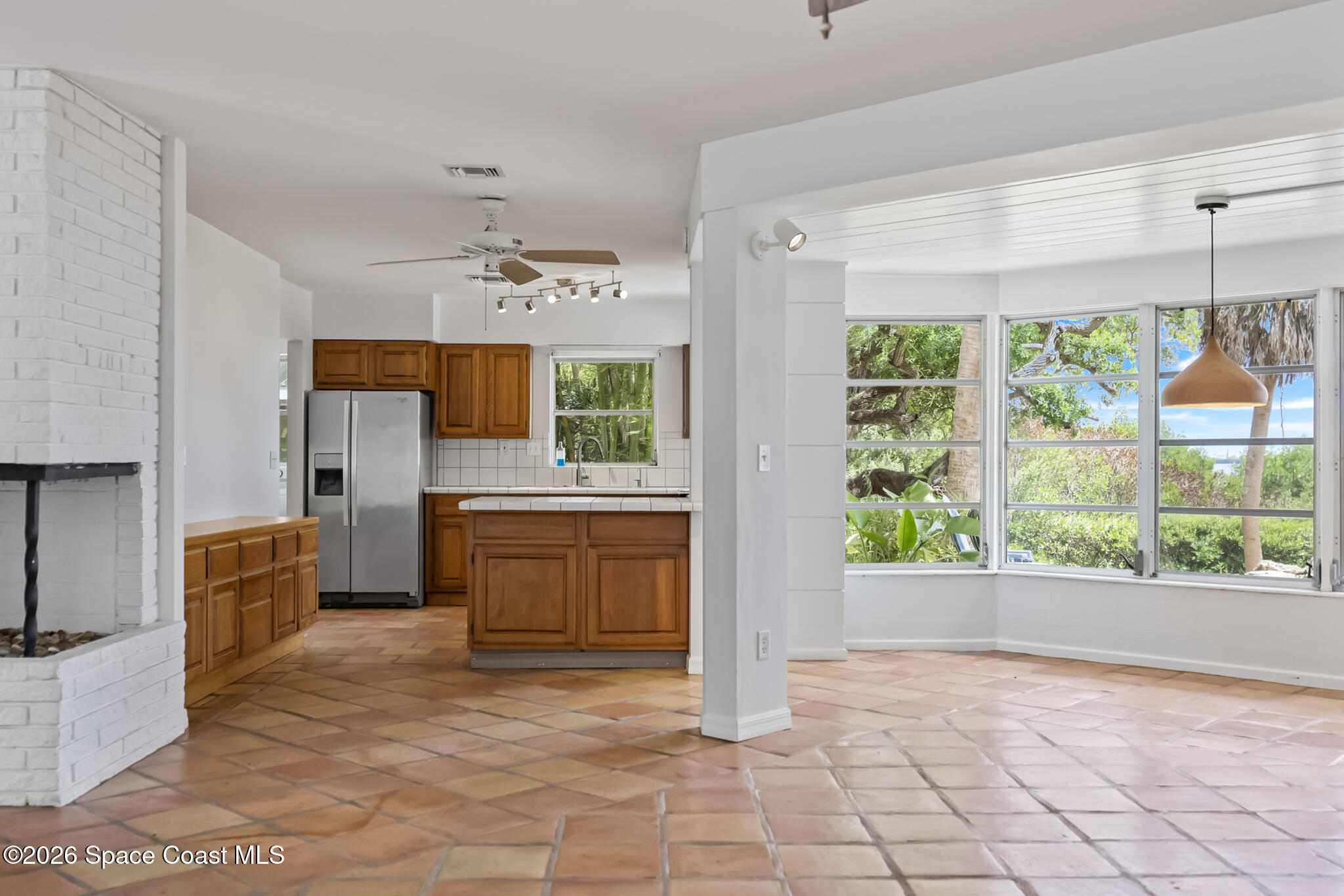 8690 S Tropical Trail