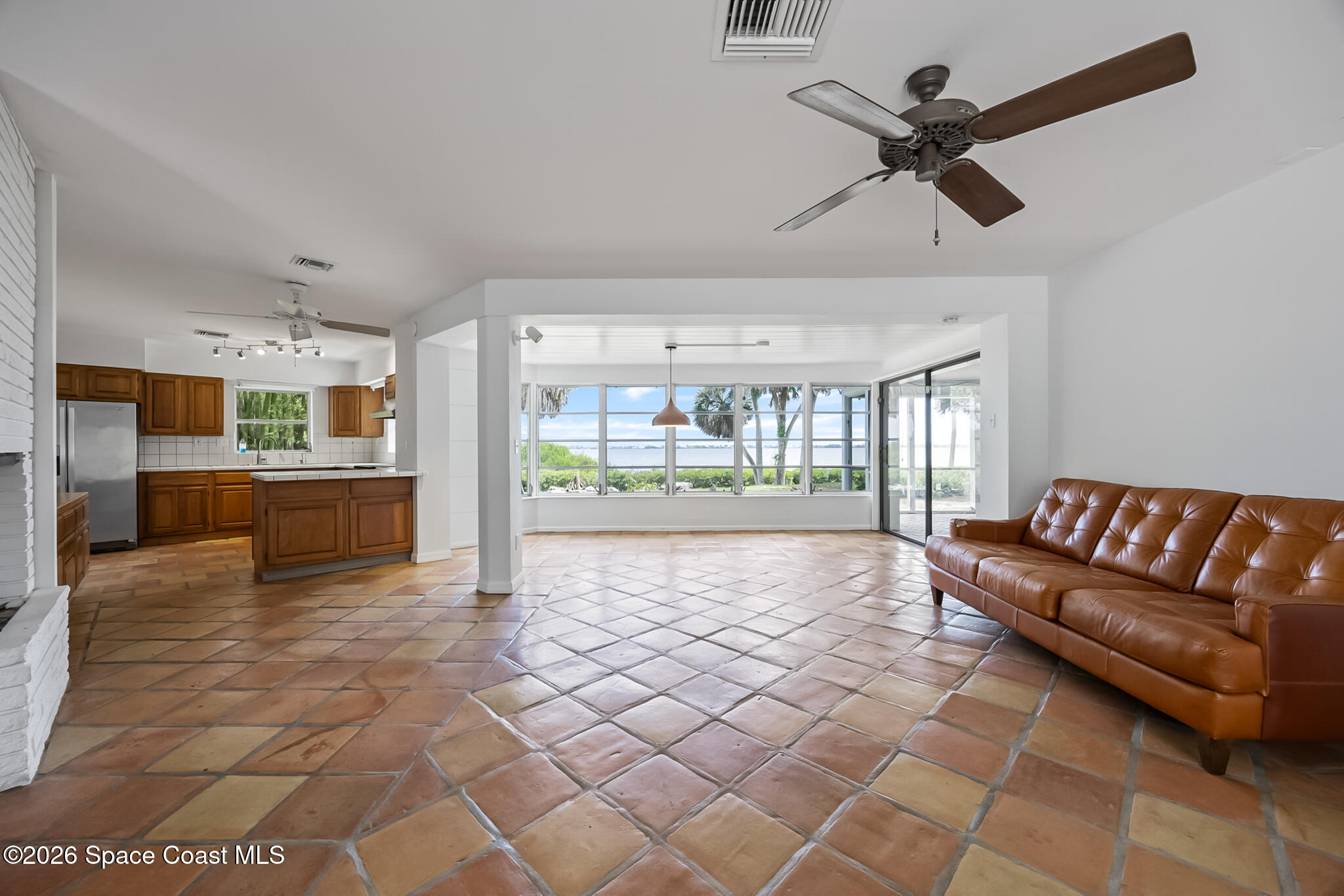 8690 S Tropical Trail