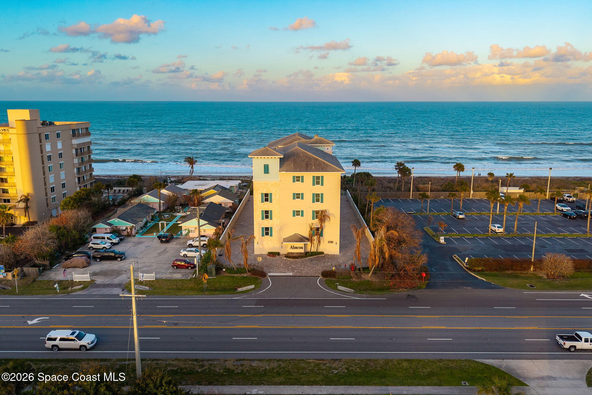 1725 N Highway A1a 304