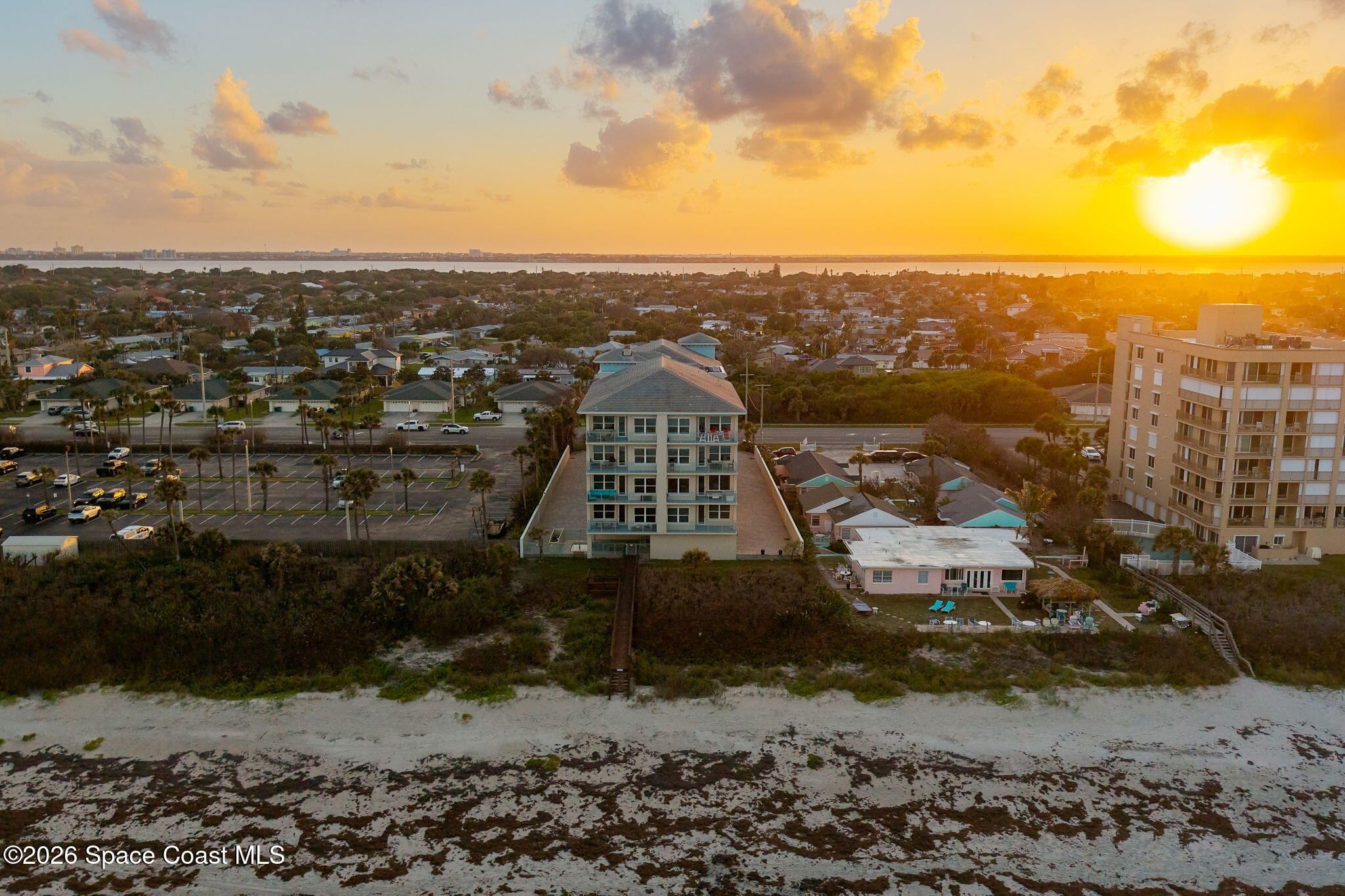 1725 N Highway A1a 304