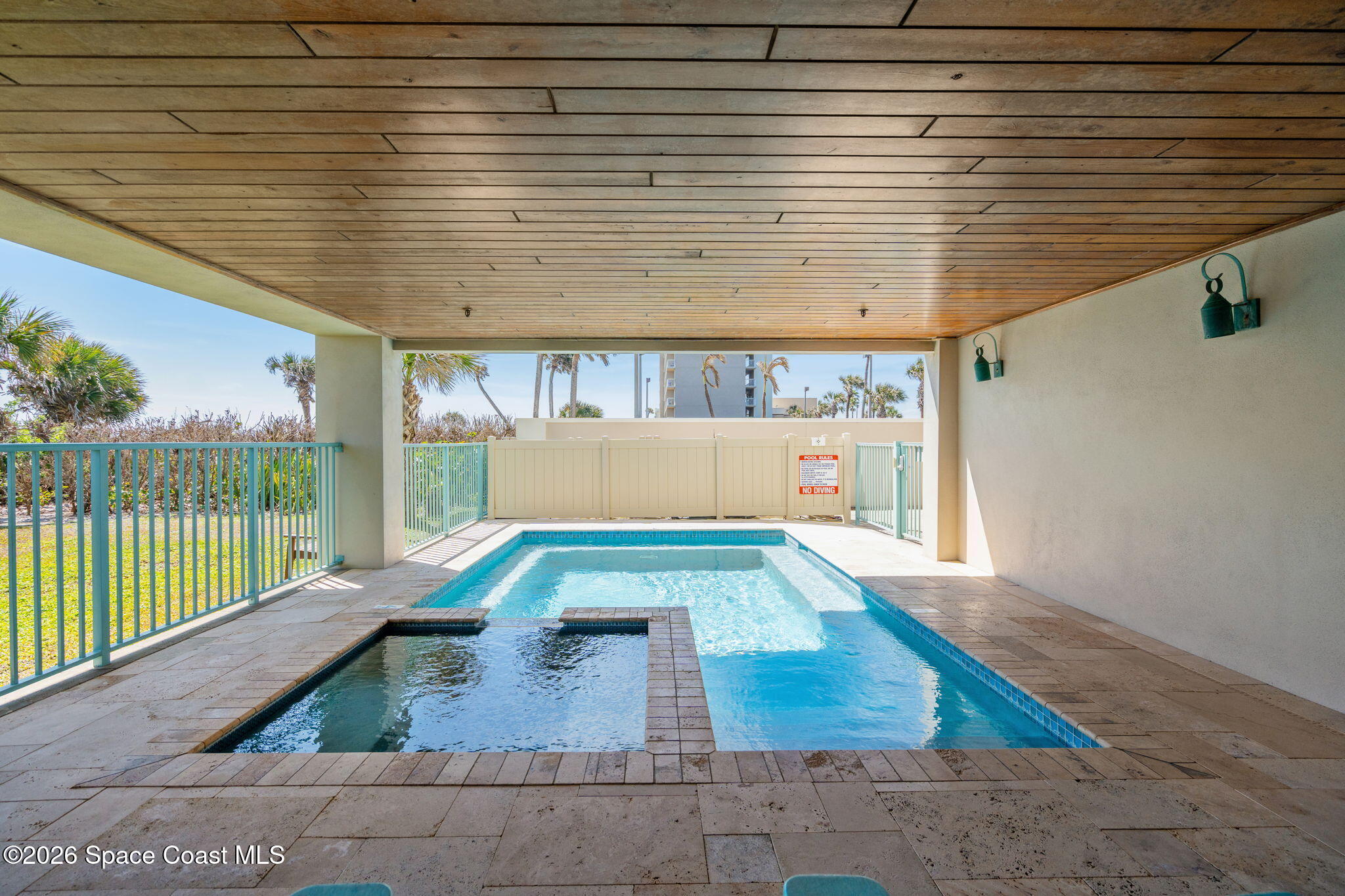 1725 N Highway A1a 304