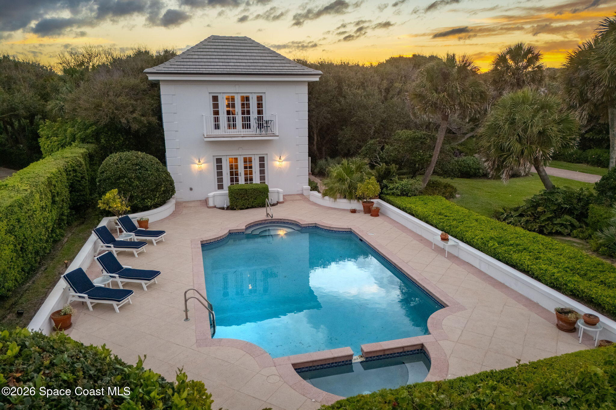 680 Ocean Road