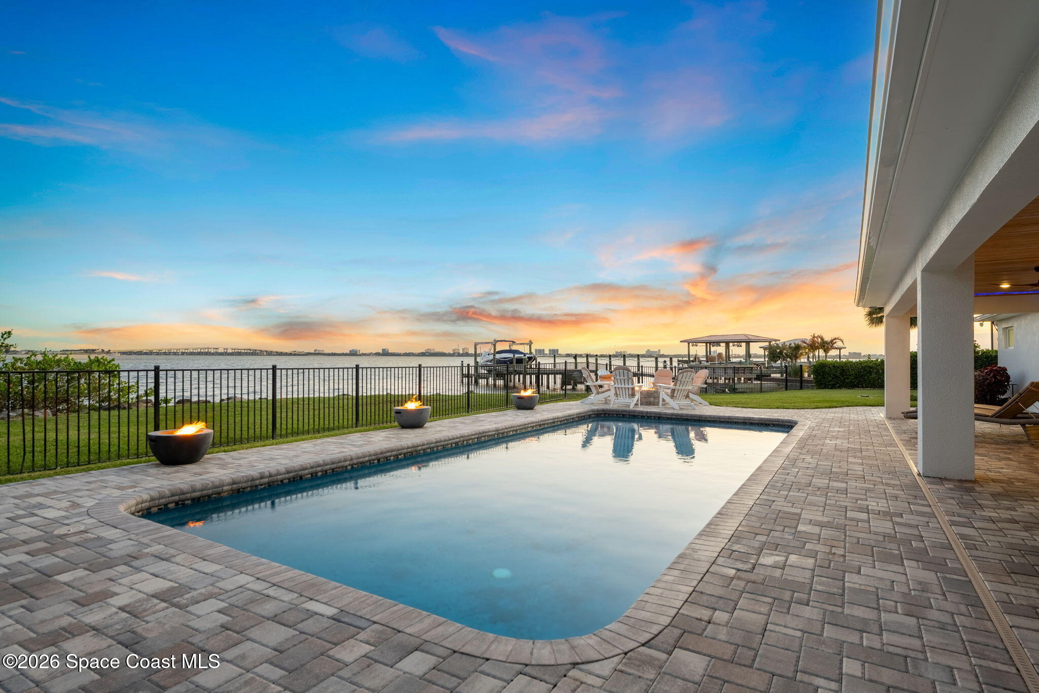 751 Oak Ridge Drive