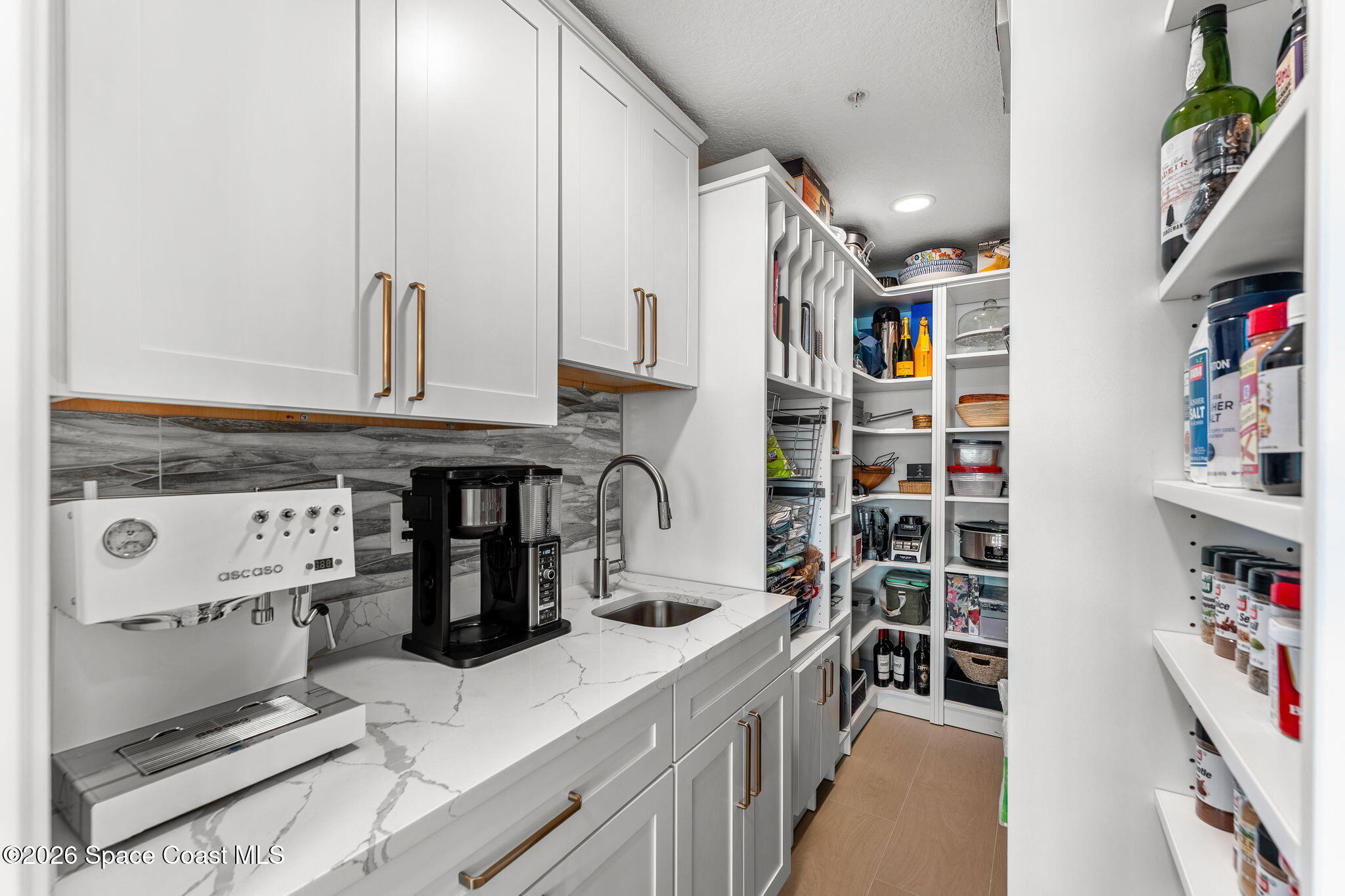 225 N Atlantic Avenue 603