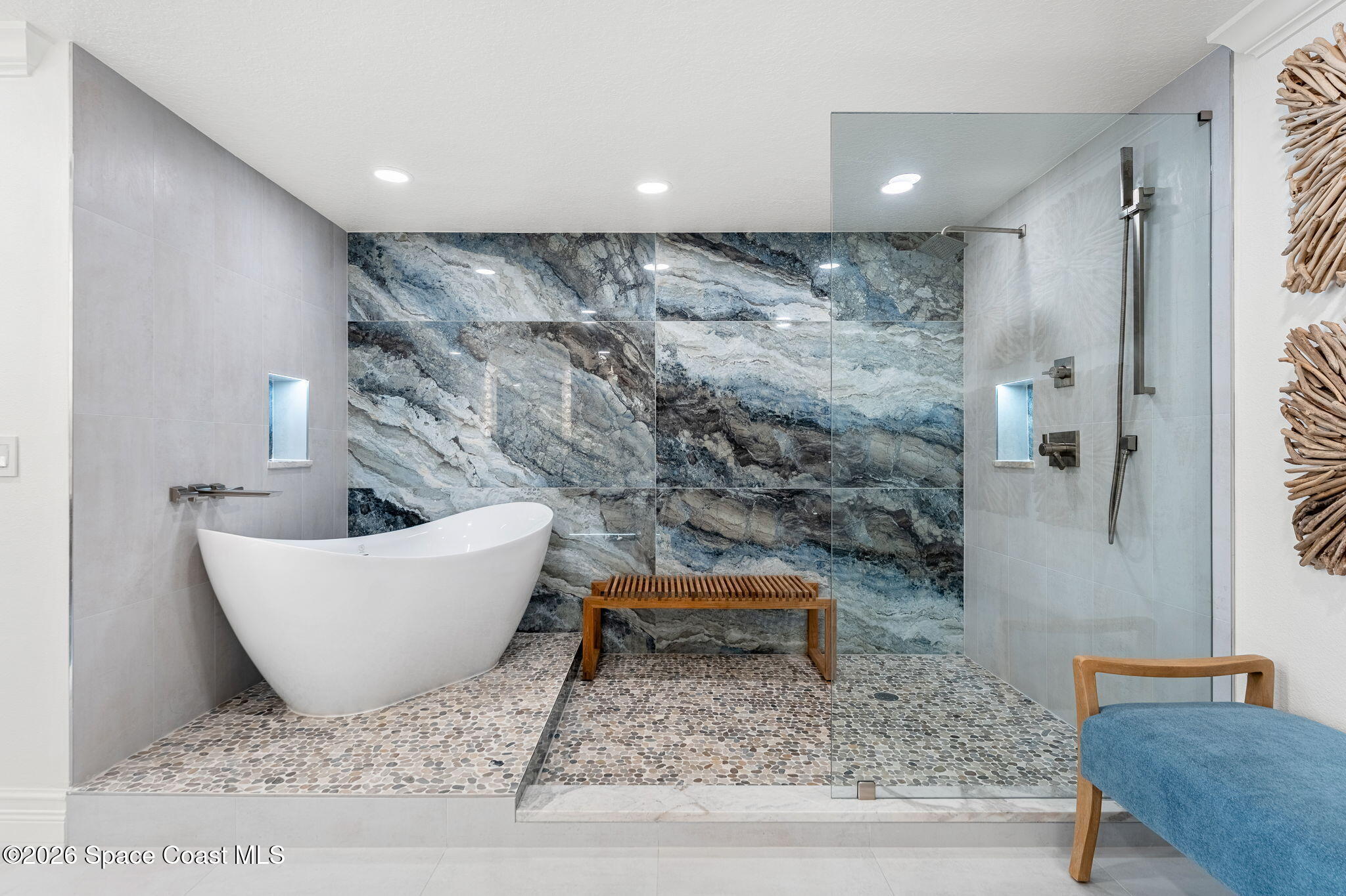 225 N Atlantic Avenue 603