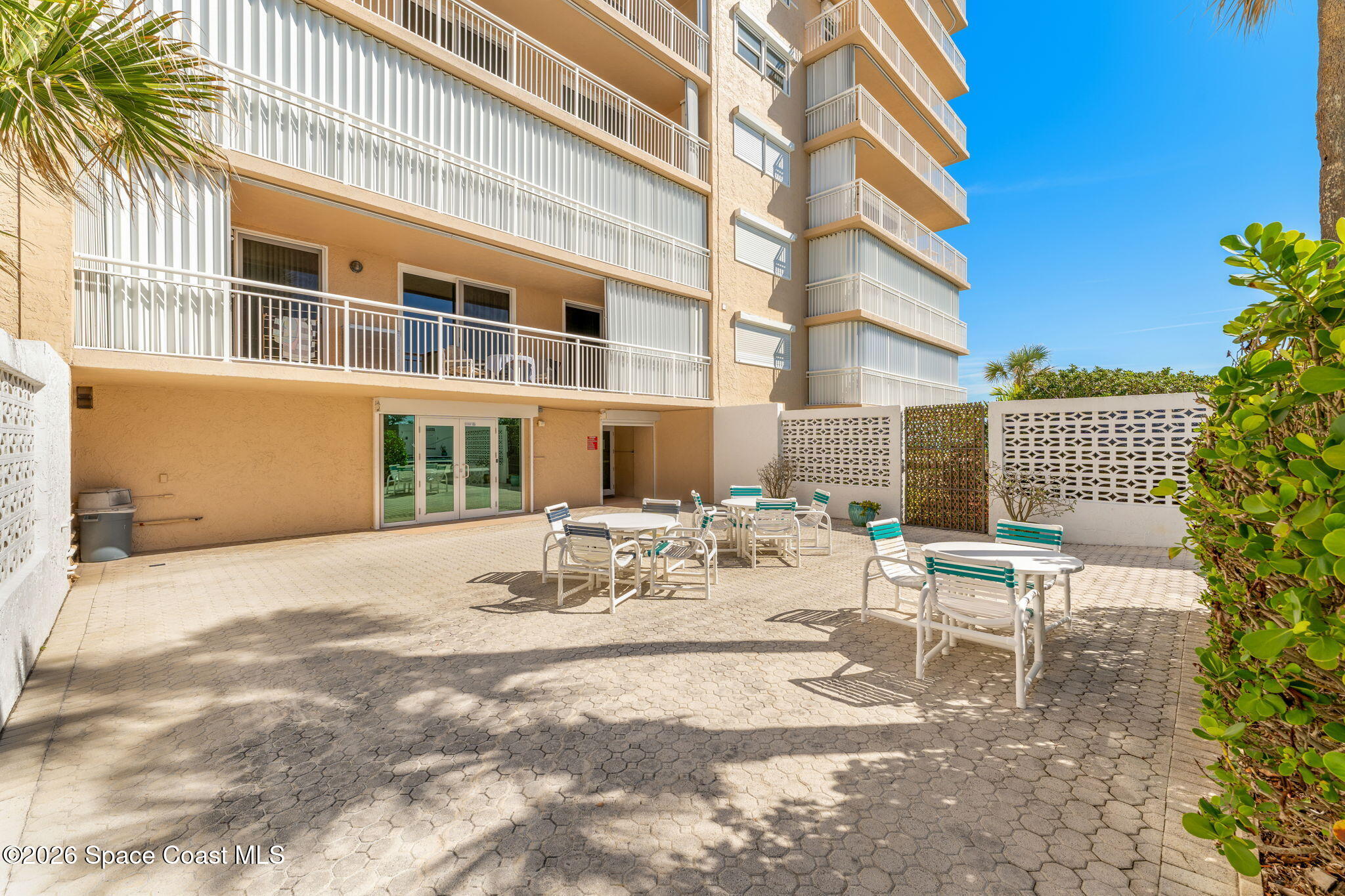 877 N Highway A1a 1002