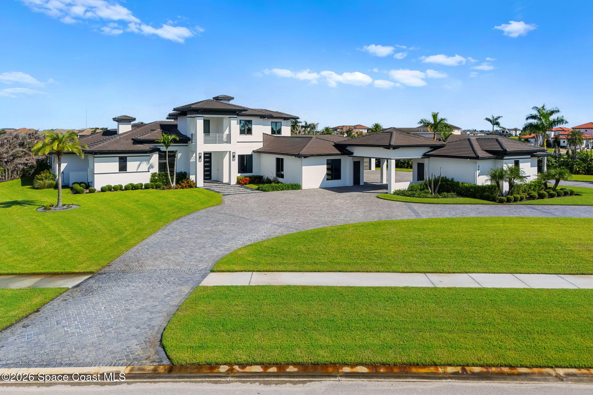 3618 Lake Adelaide Place