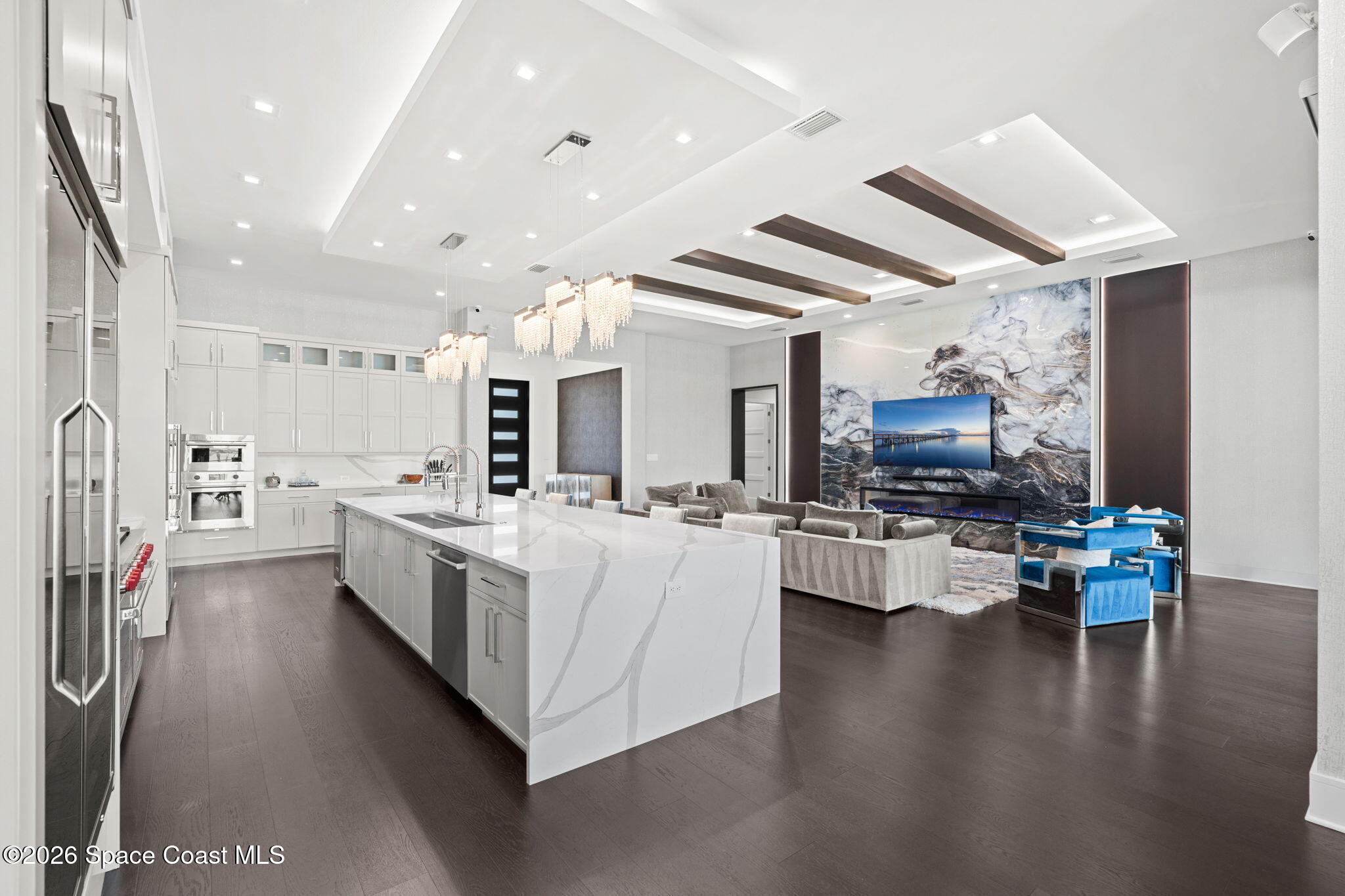 3618 Lake Adelaide Place