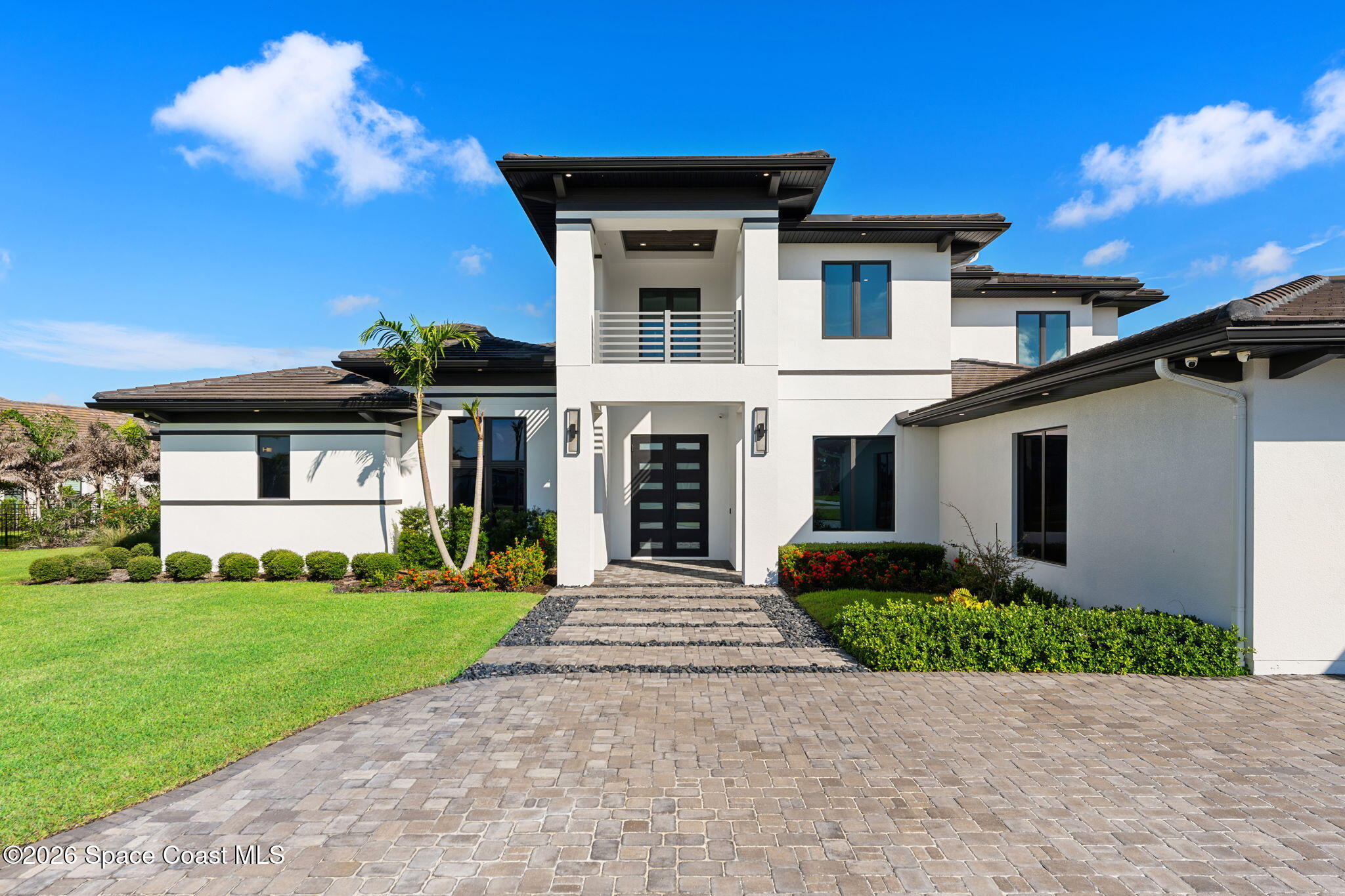 3618 Lake Adelaide Place