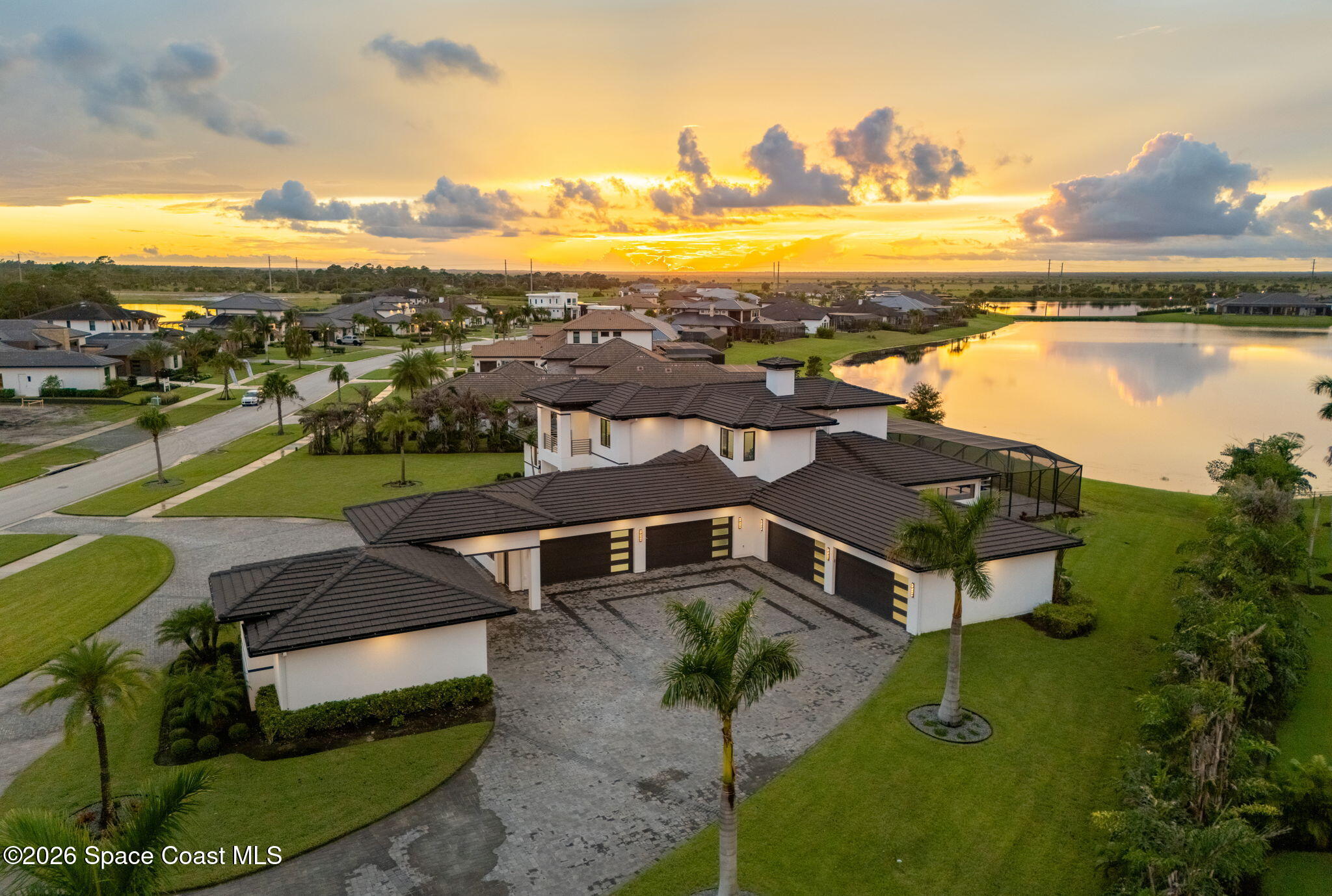 3618 Lake Adelaide Place