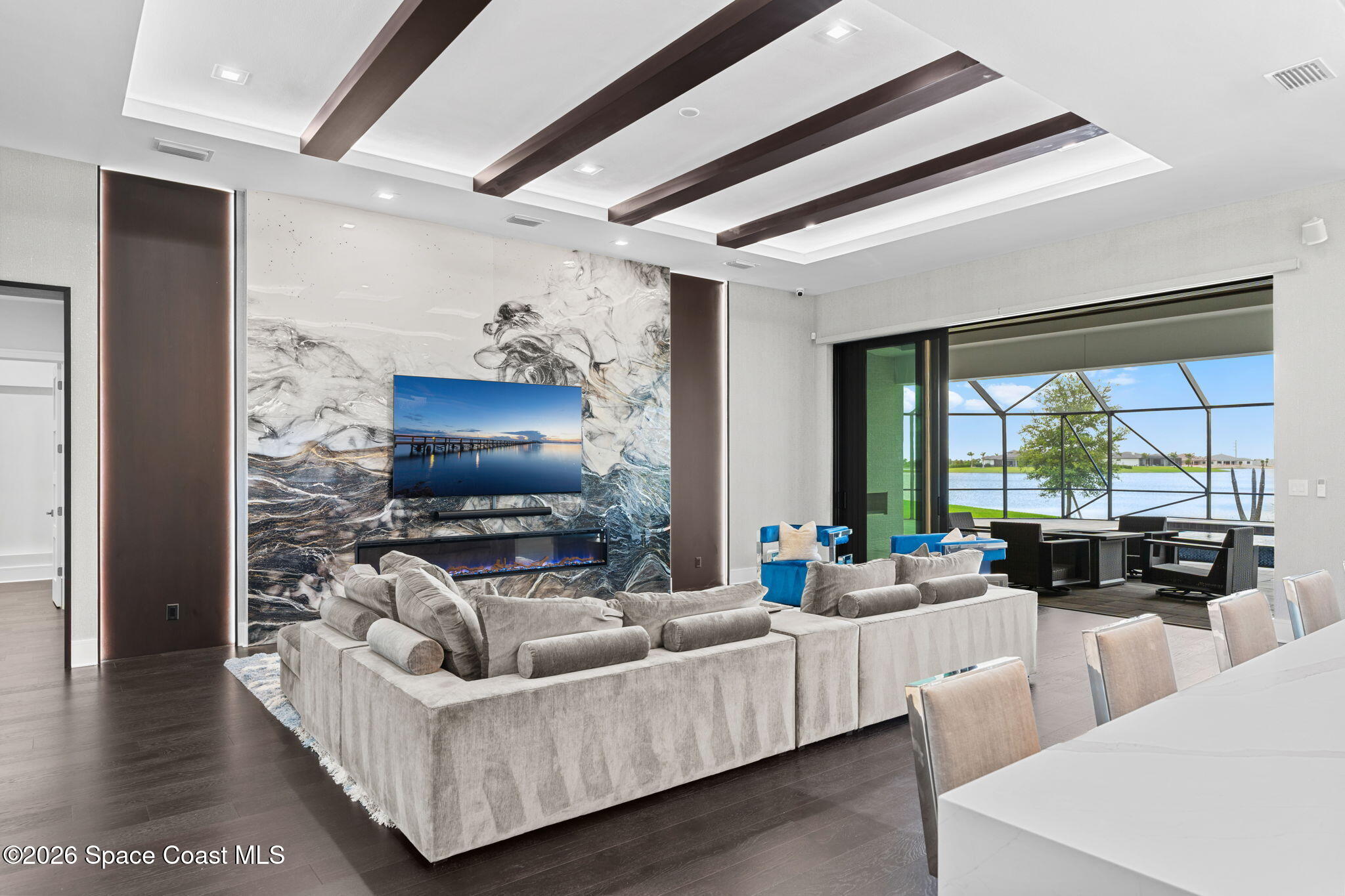 3618 Lake Adelaide Place