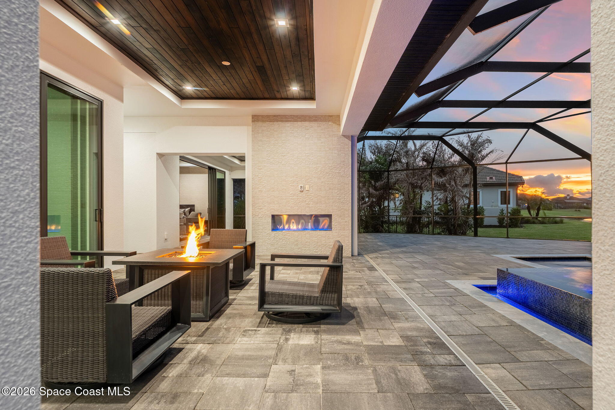 3618 Lake Adelaide Place
