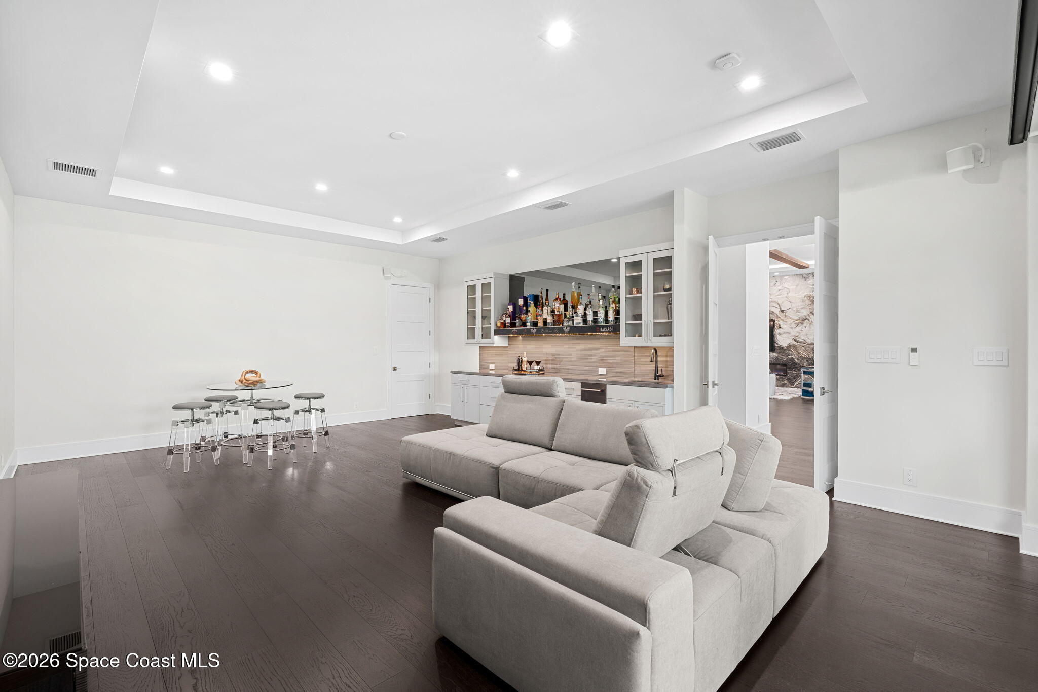 3618 Lake Adelaide Place