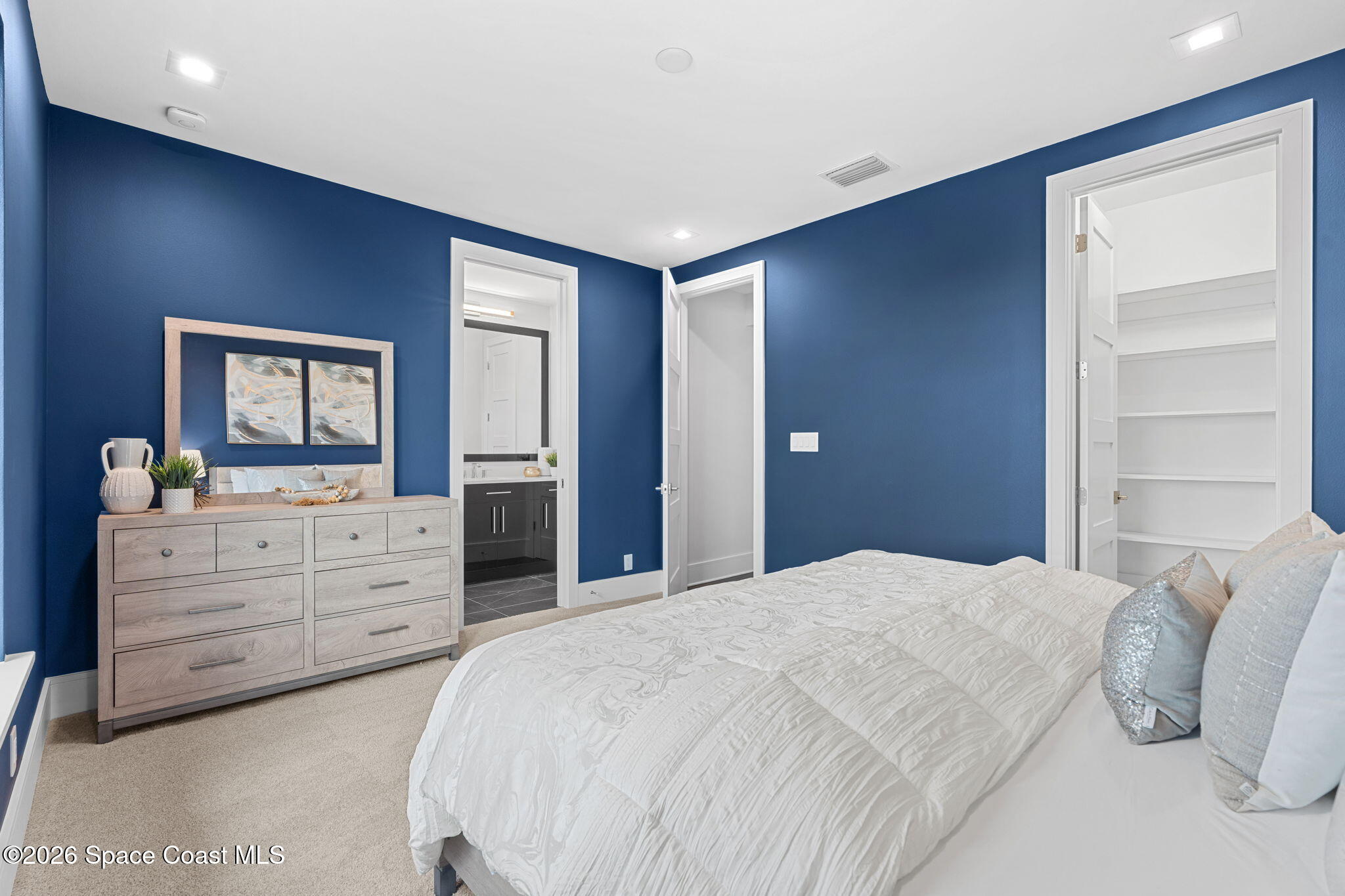 3618 Lake Adelaide Place