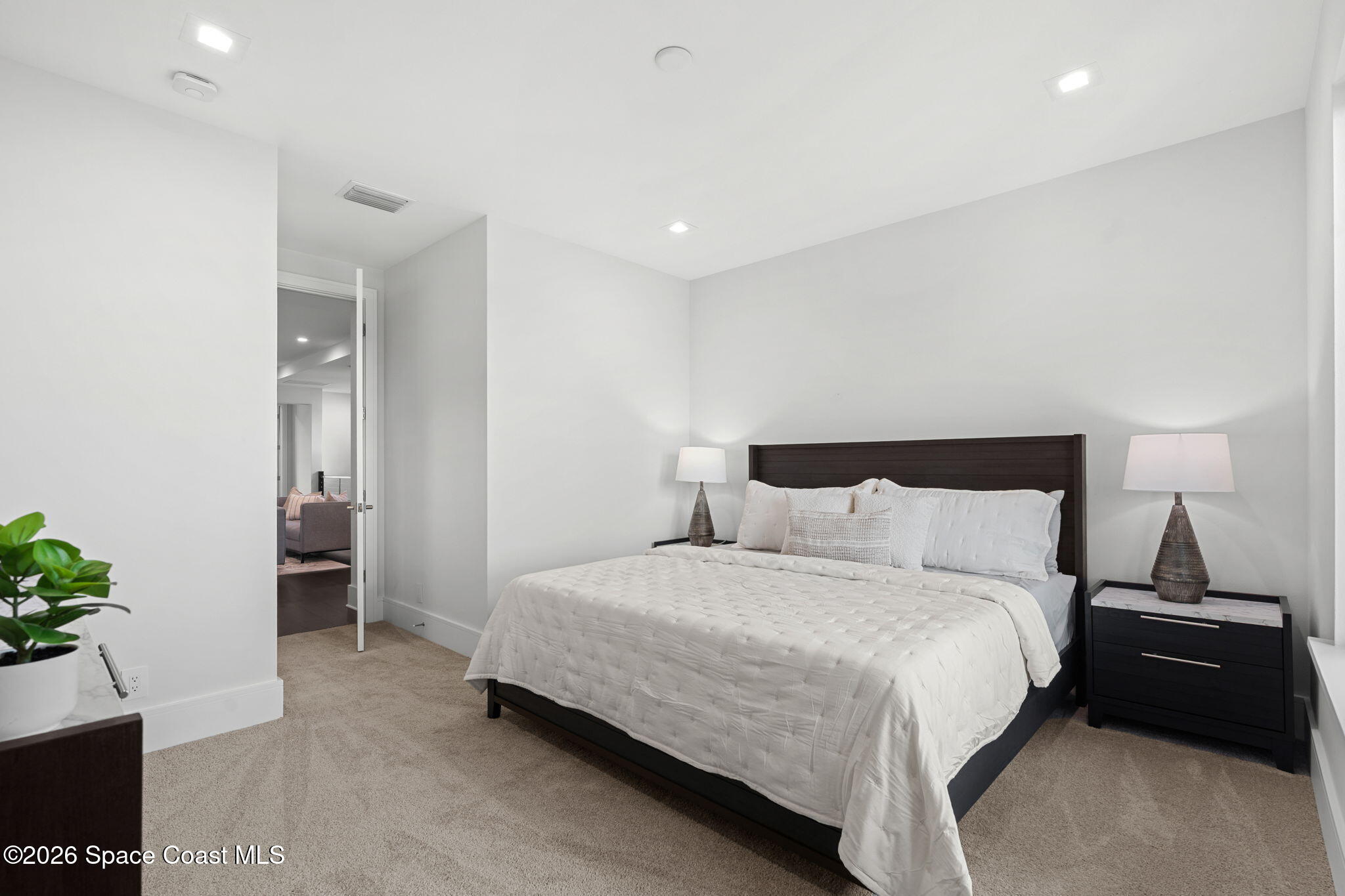 3618 Lake Adelaide Place
