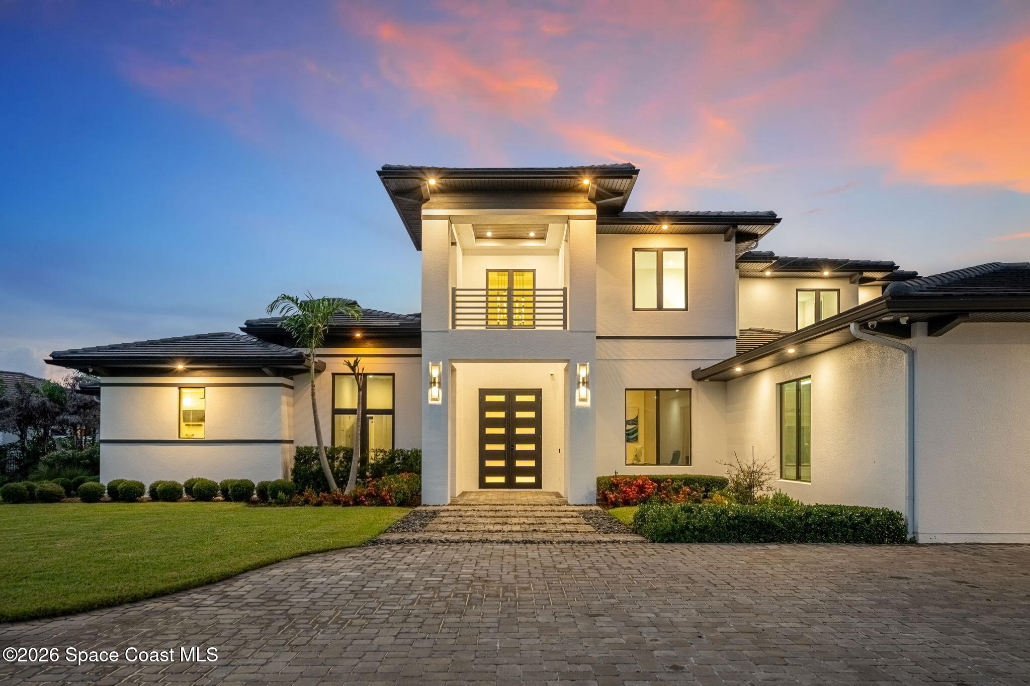 3618 Lake Adelaide Place