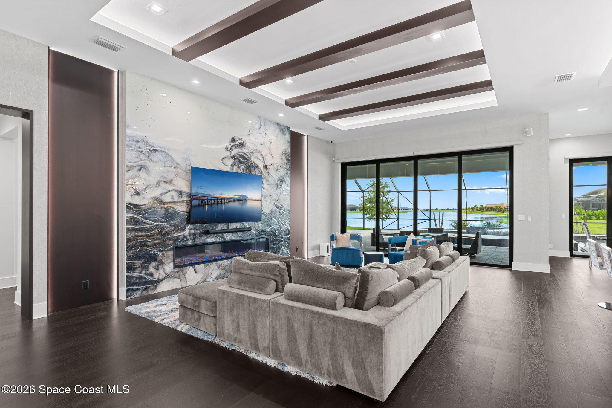 3618 Lake Adelaide Place