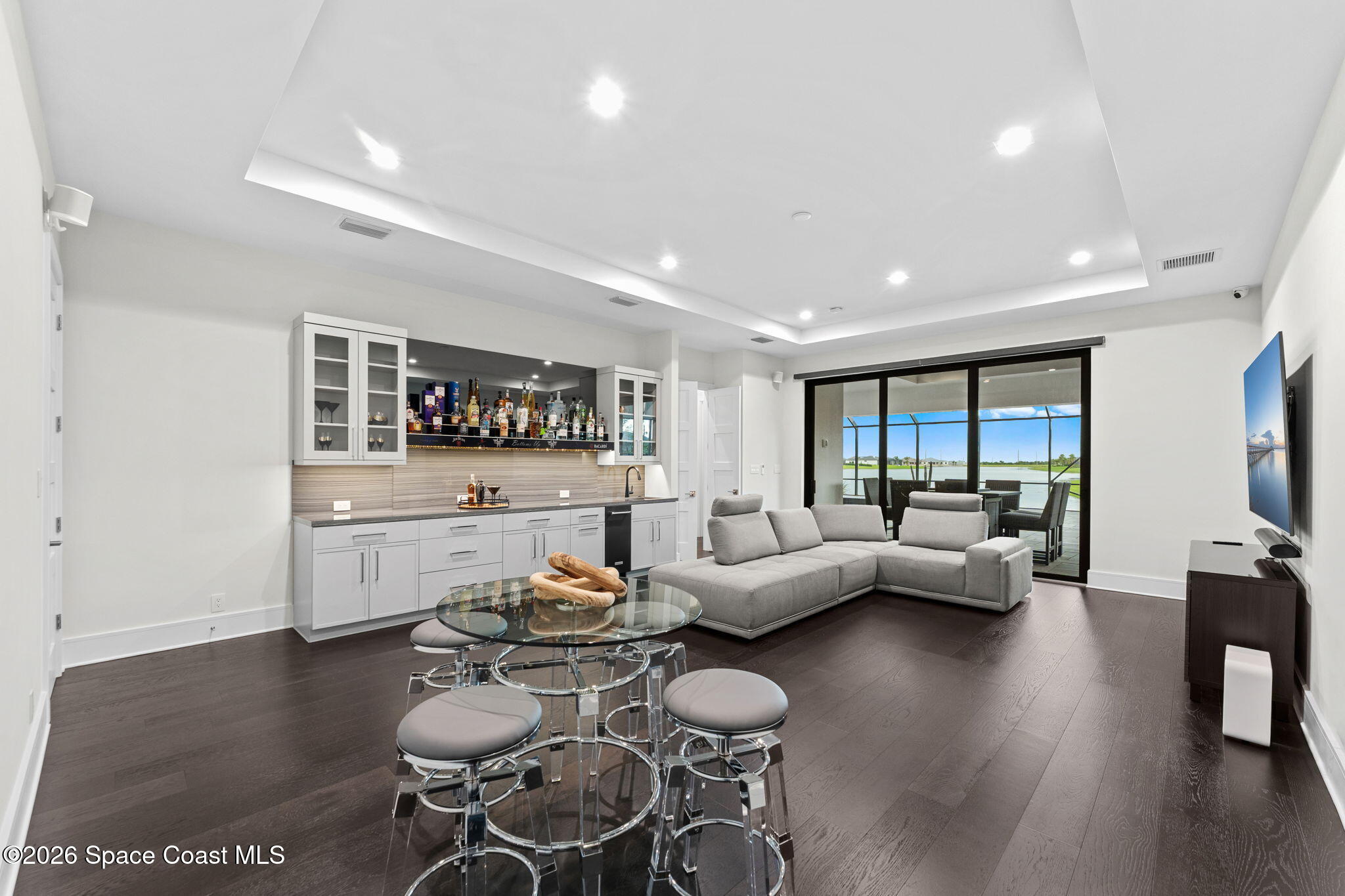3618 Lake Adelaide Place