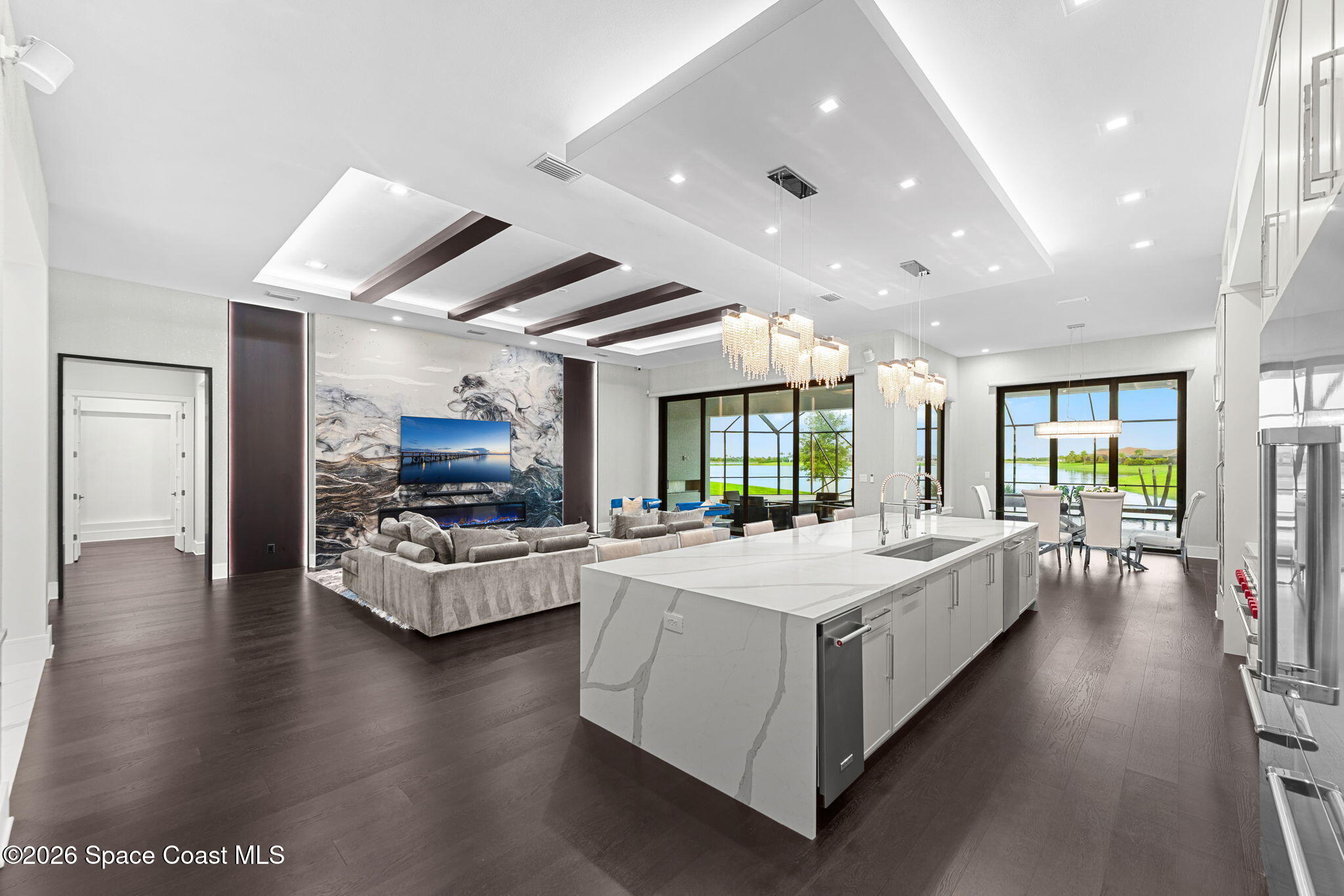 3618 Lake Adelaide Place