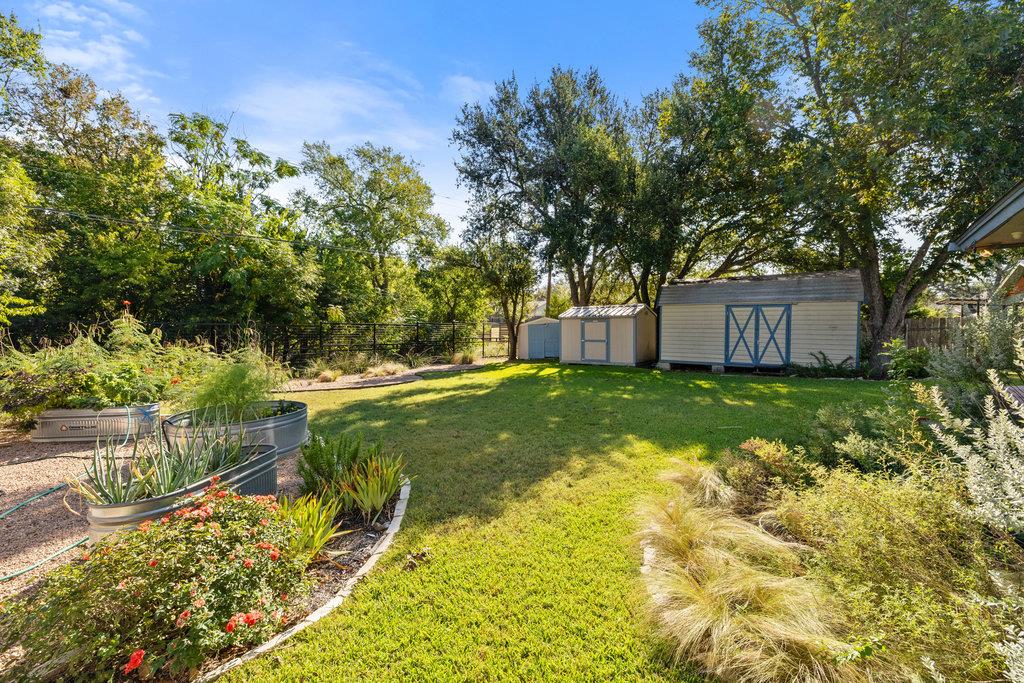 1105 Deep Wood DR - Fully Refreshed Single-Story in Round Rock West