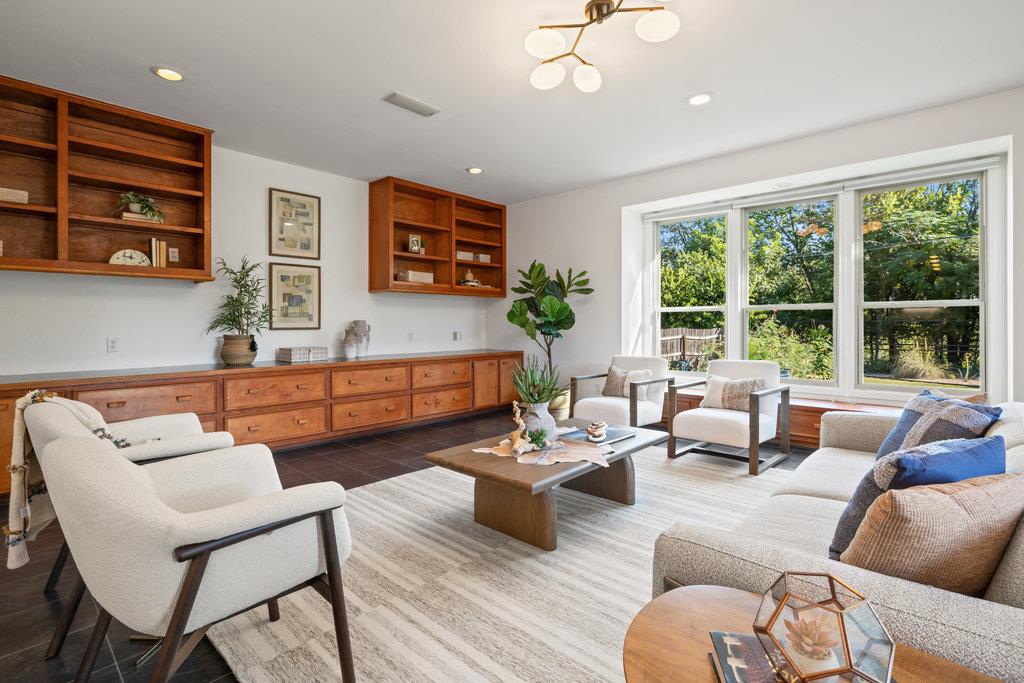 1105 Deep Wood DR - Fully Refreshed Single-Story in Round Rock West