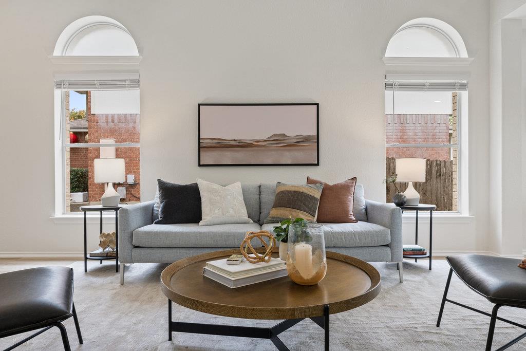 1305 Tudor House Rd | Updated & Move-In Ready