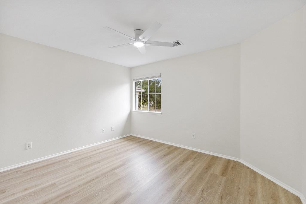 1305 Tudor House Rd | Updated & Move-In Ready