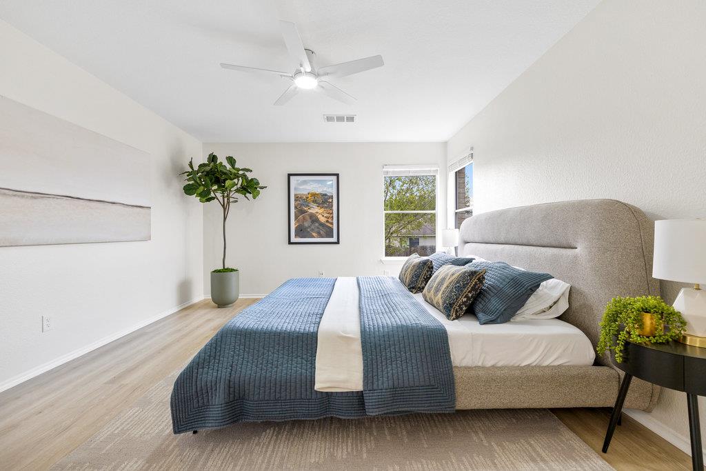 1305 Tudor House Rd | Updated & Move-In Ready