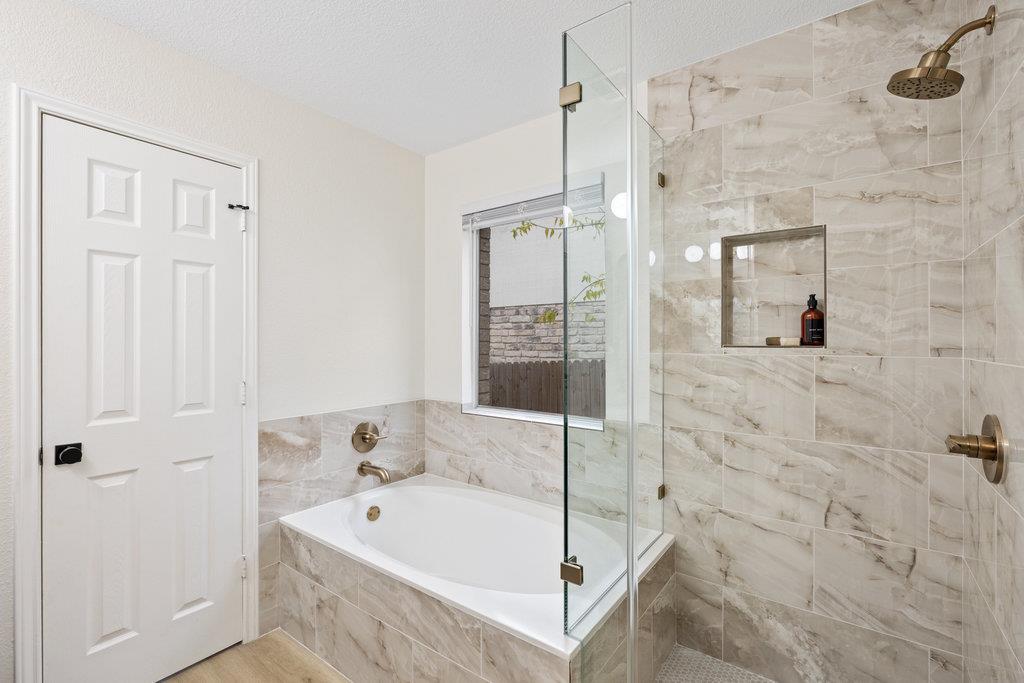 1305 Tudor House Rd | Updated & Move-In Ready