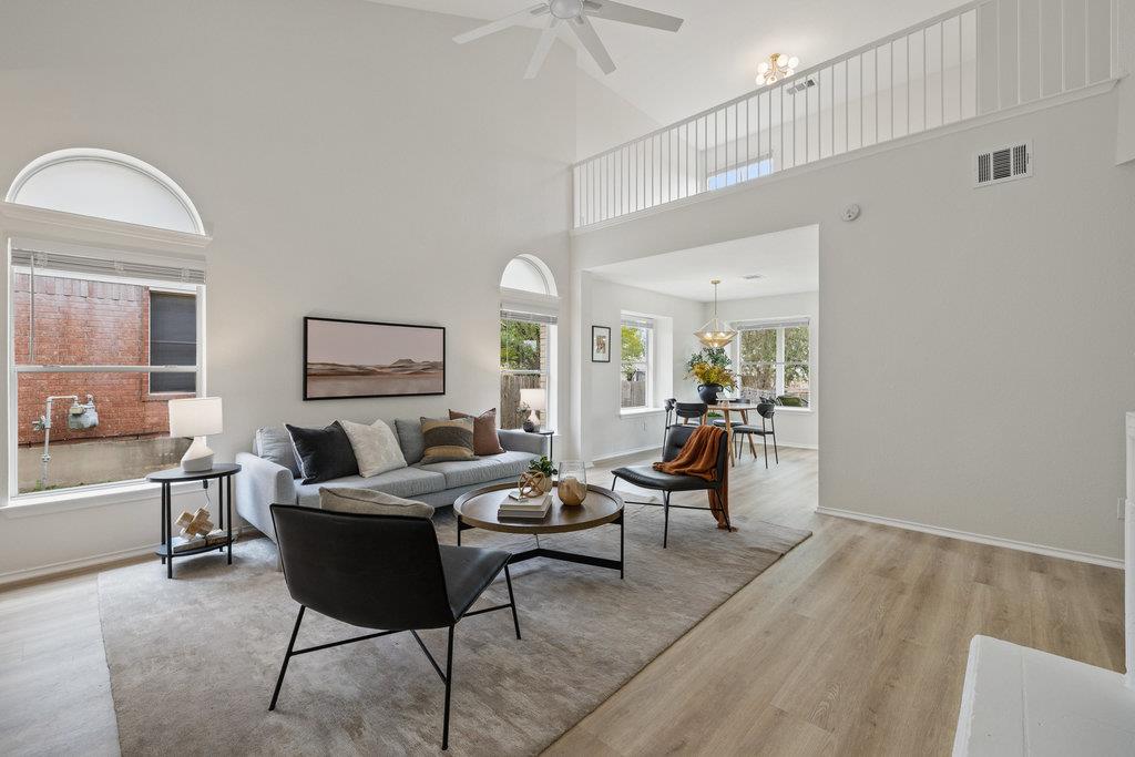 1305 Tudor House Rd | Updated & Move-In Ready