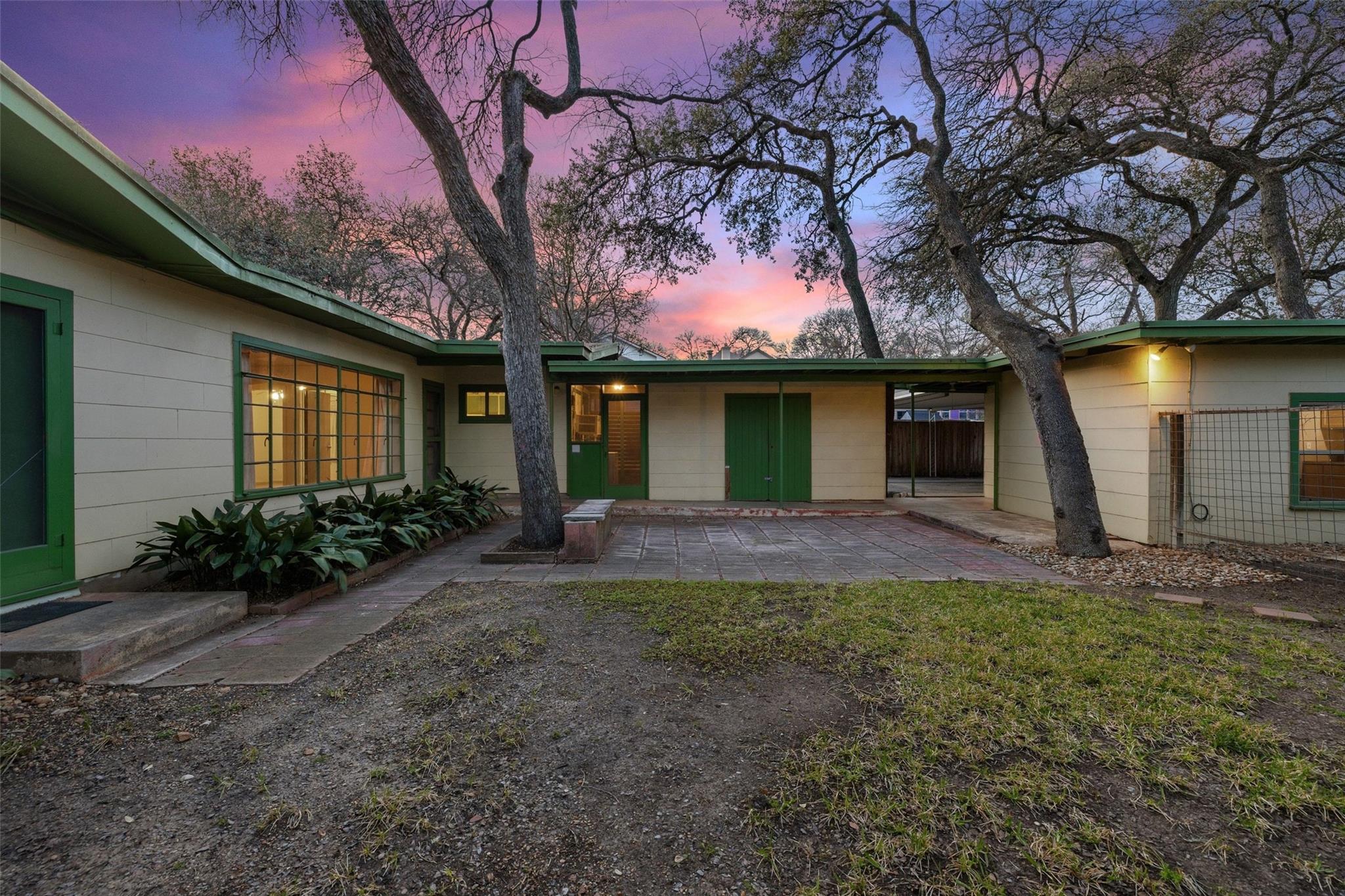 2004 Griswold Lane | Tarrytown