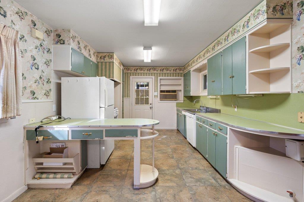 2004 Griswold Lane | Tarrytown