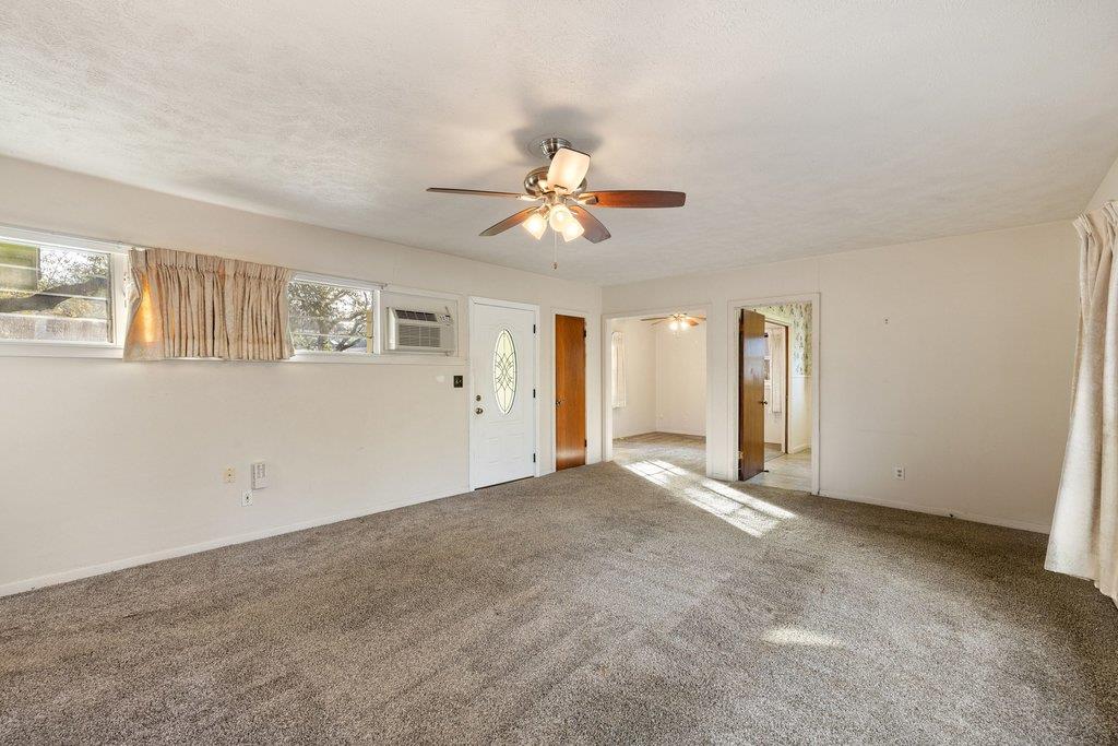 2004 Griswold Lane | Tarrytown