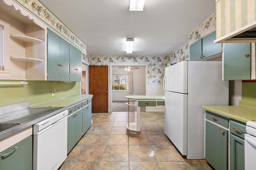 2004 Griswold Lane | Tarrytown