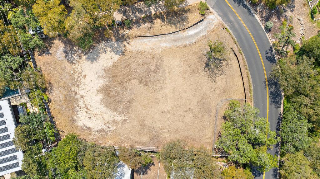 303 Ridgewood RD
