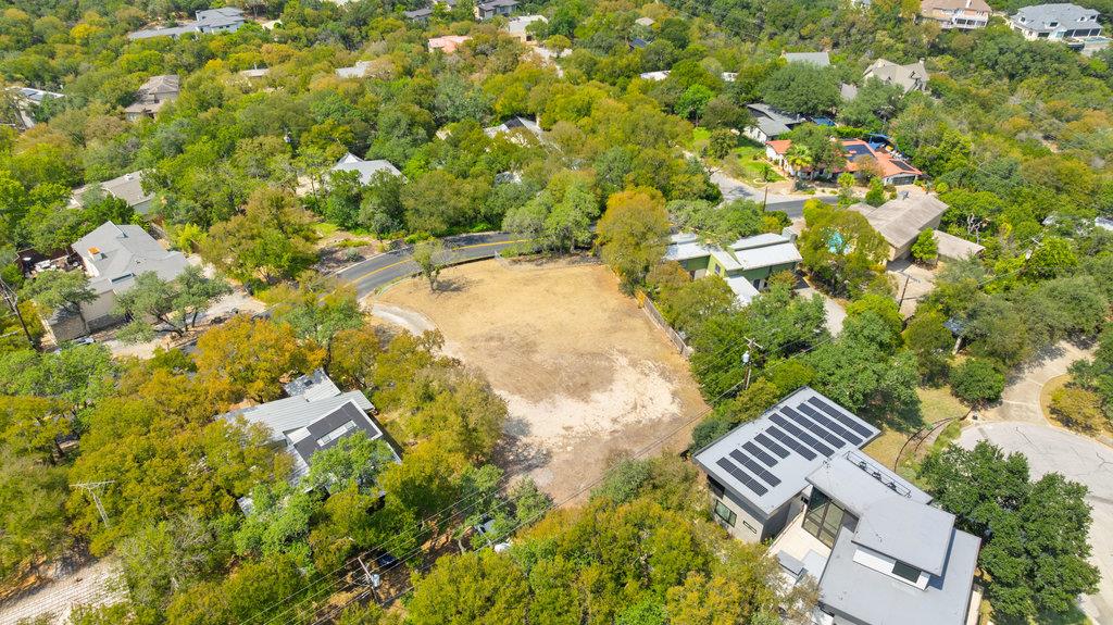 303 Ridgewood RD