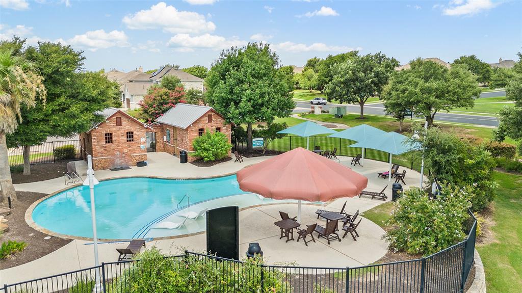 1907 Colony Glen LN