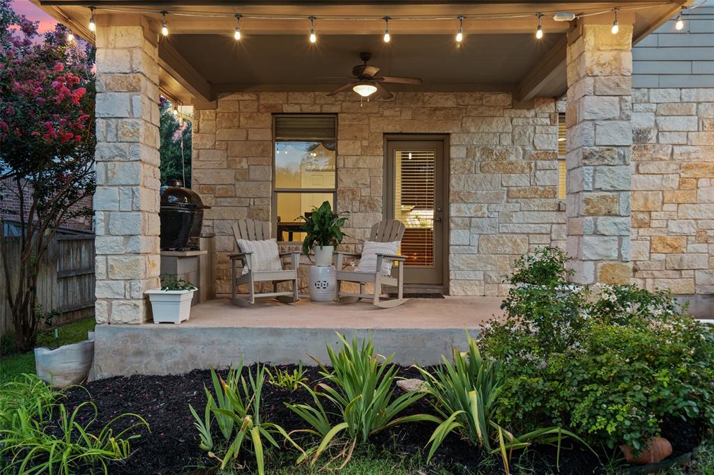 1907 Colony Glen LN