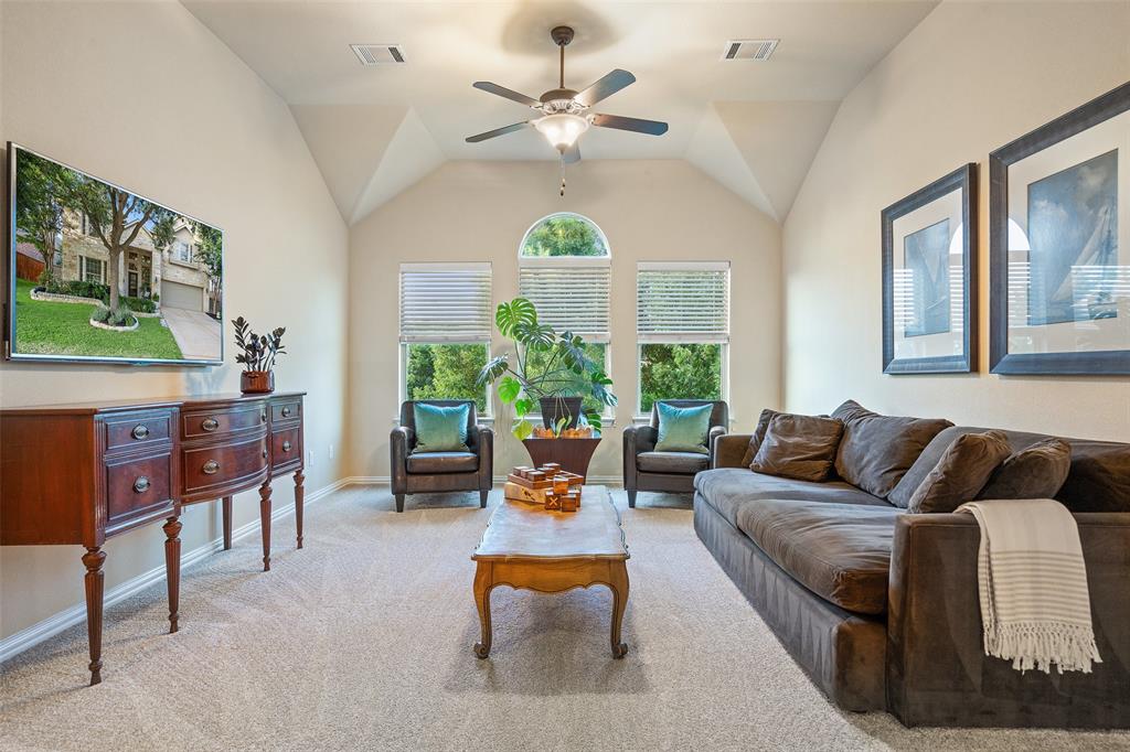 1907 Colony Glen LN
