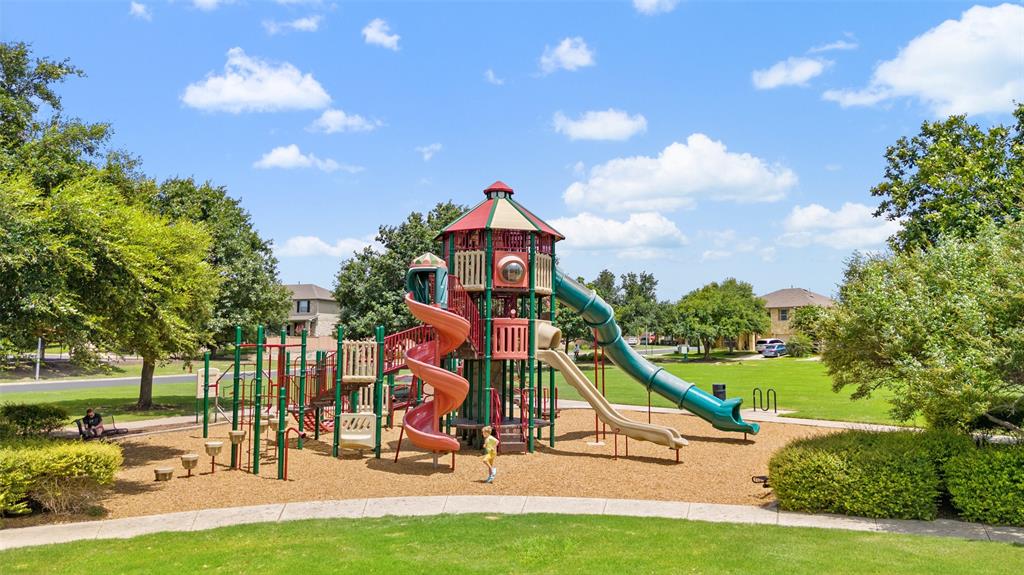 1907 Colony Glen LN