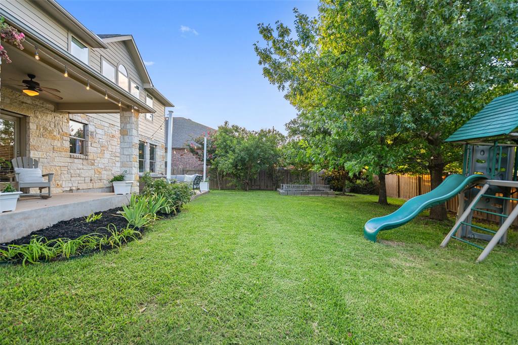 1907 Colony Glen LN