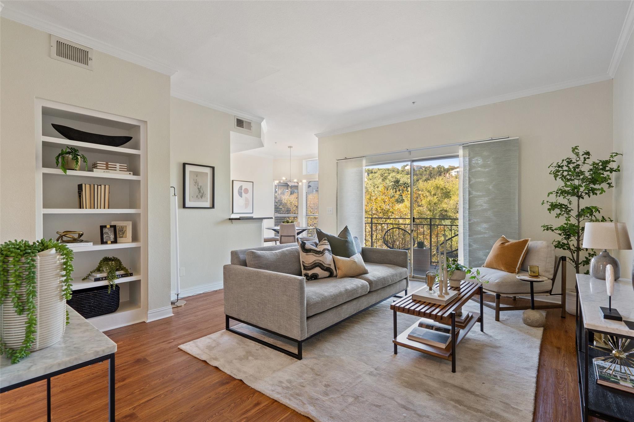 6000 Shepherd Mountain CV # 804