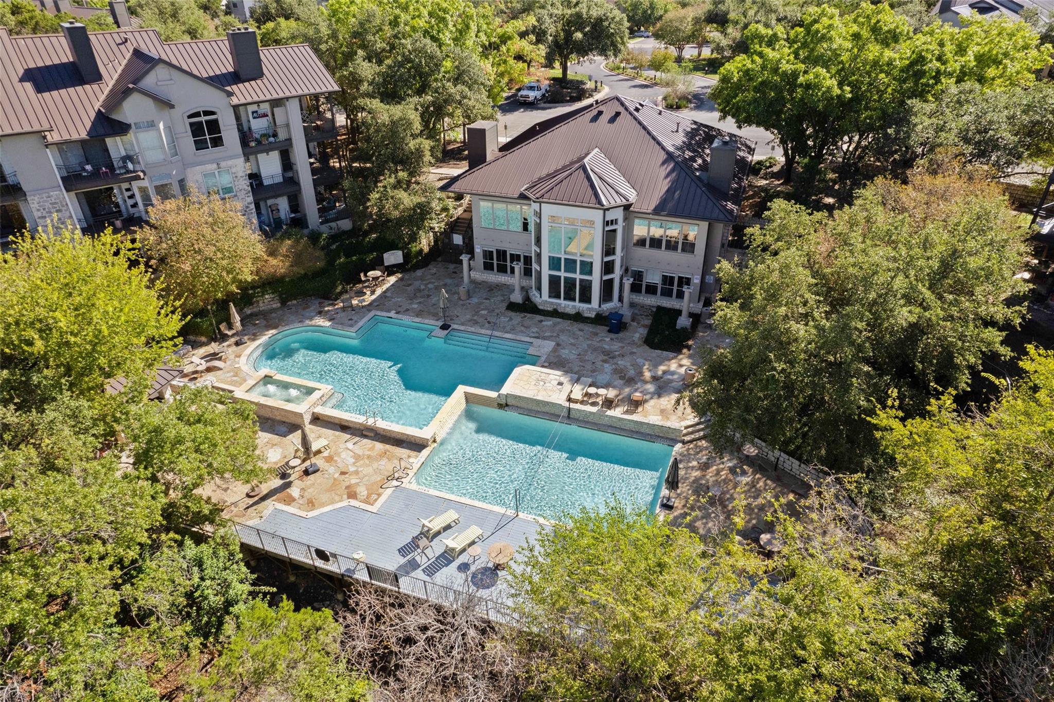 6000 Shepherd Mountain CV # 804