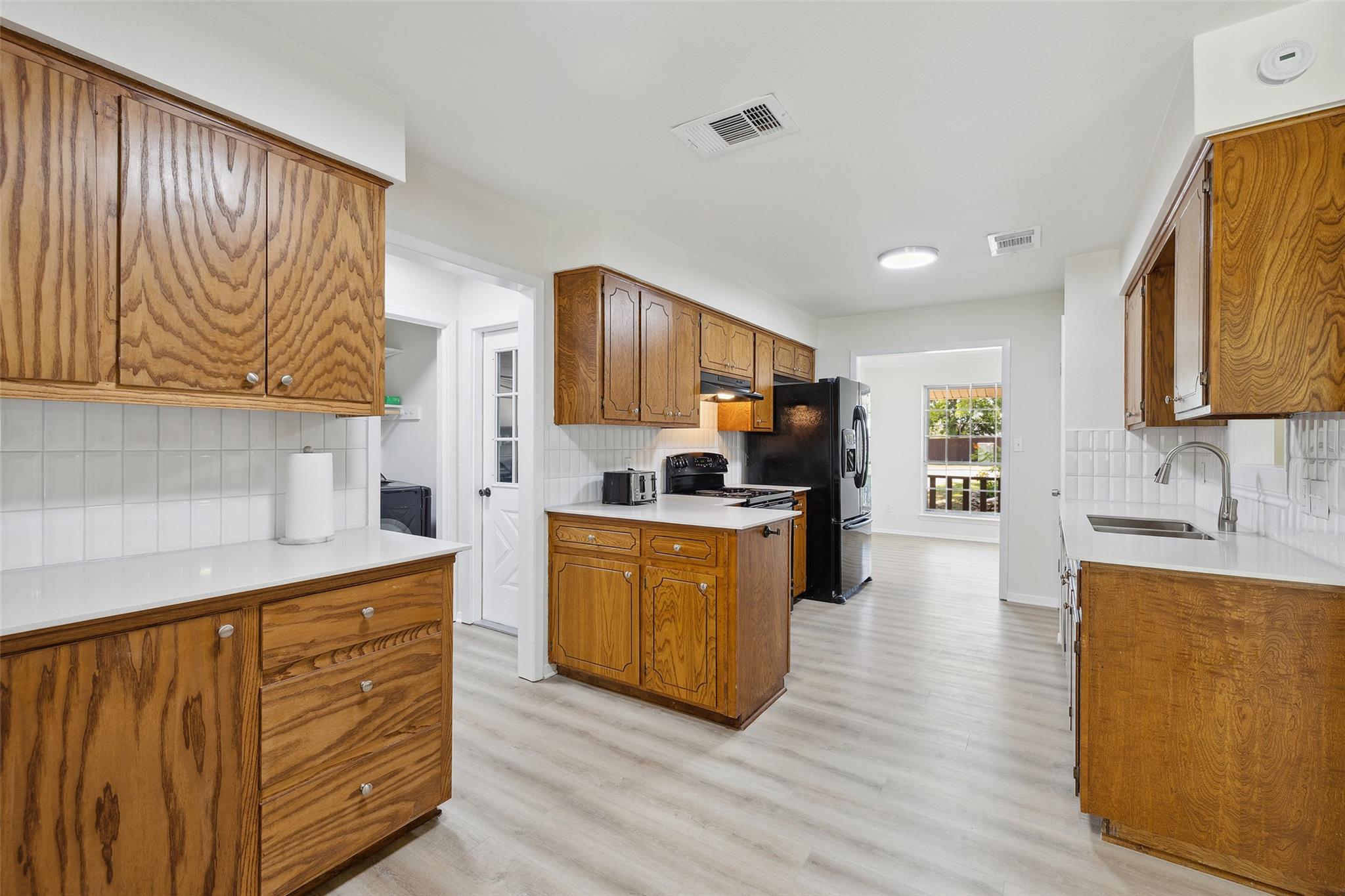 106 Live Oak Drive Georgetown TX - Home for Sale $375,000